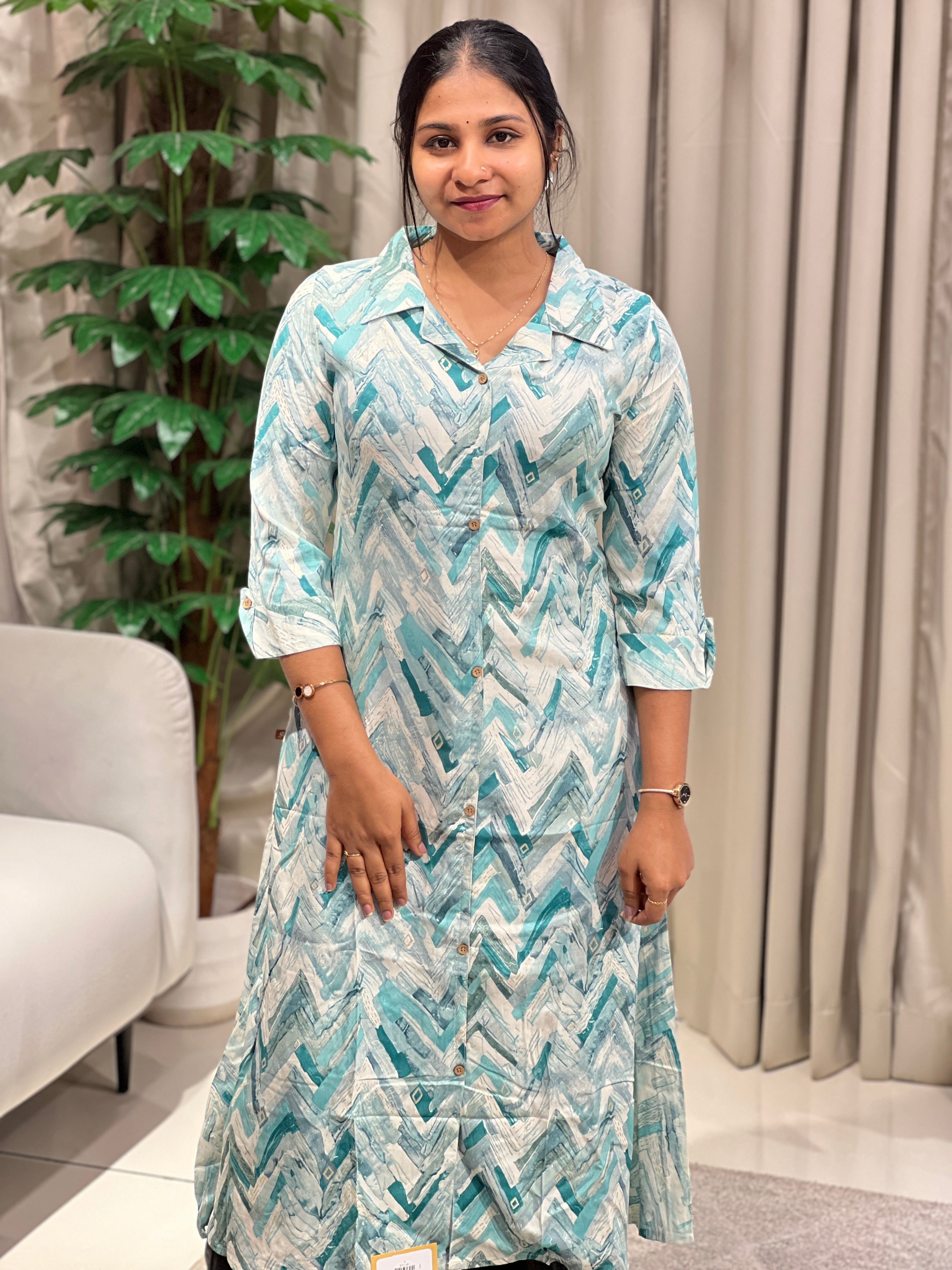 Geometrical Printed Rayon Kurta | VSI113