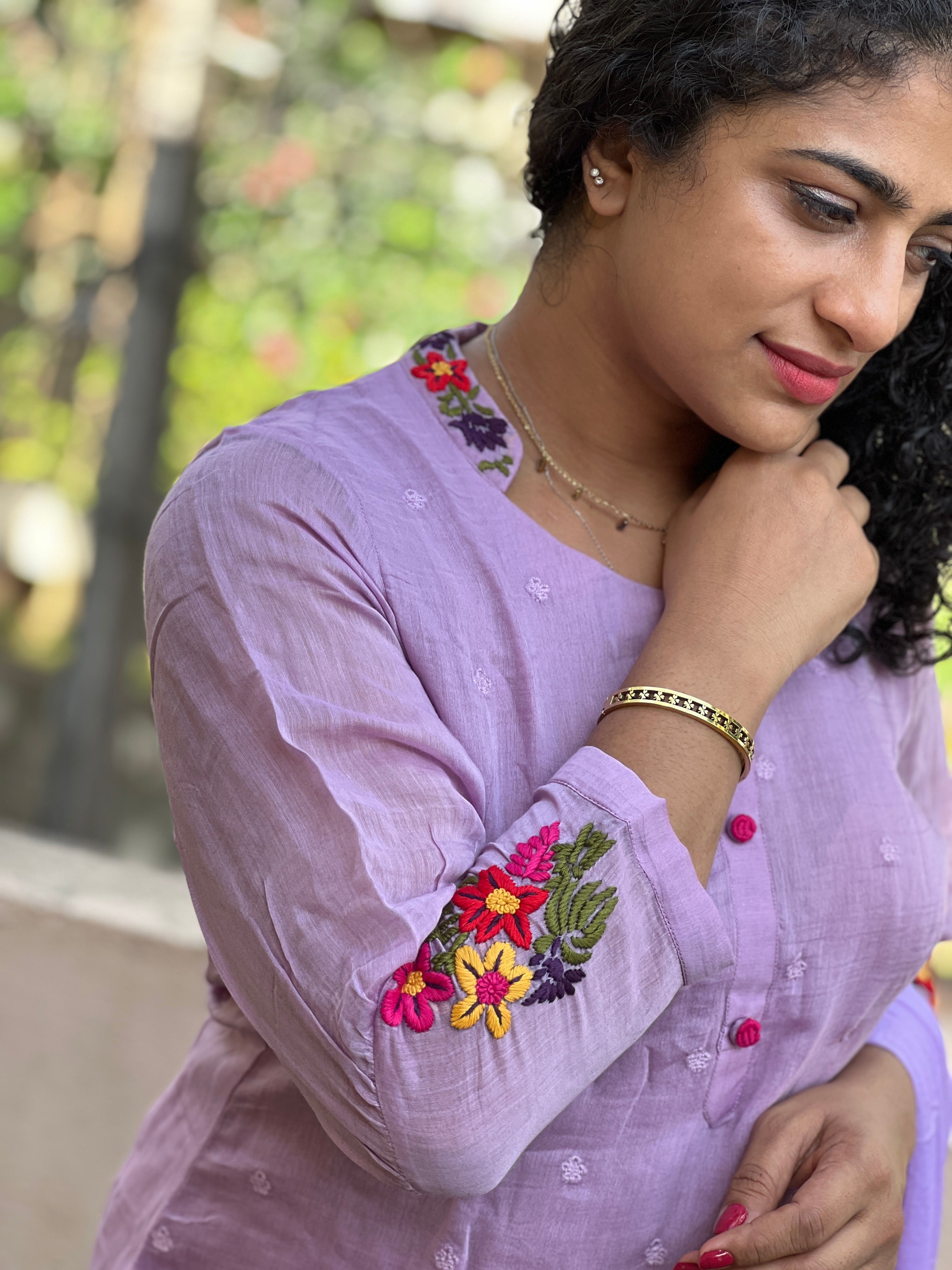 Embroidery Detailed Chanderi Kurta Set | SFT103