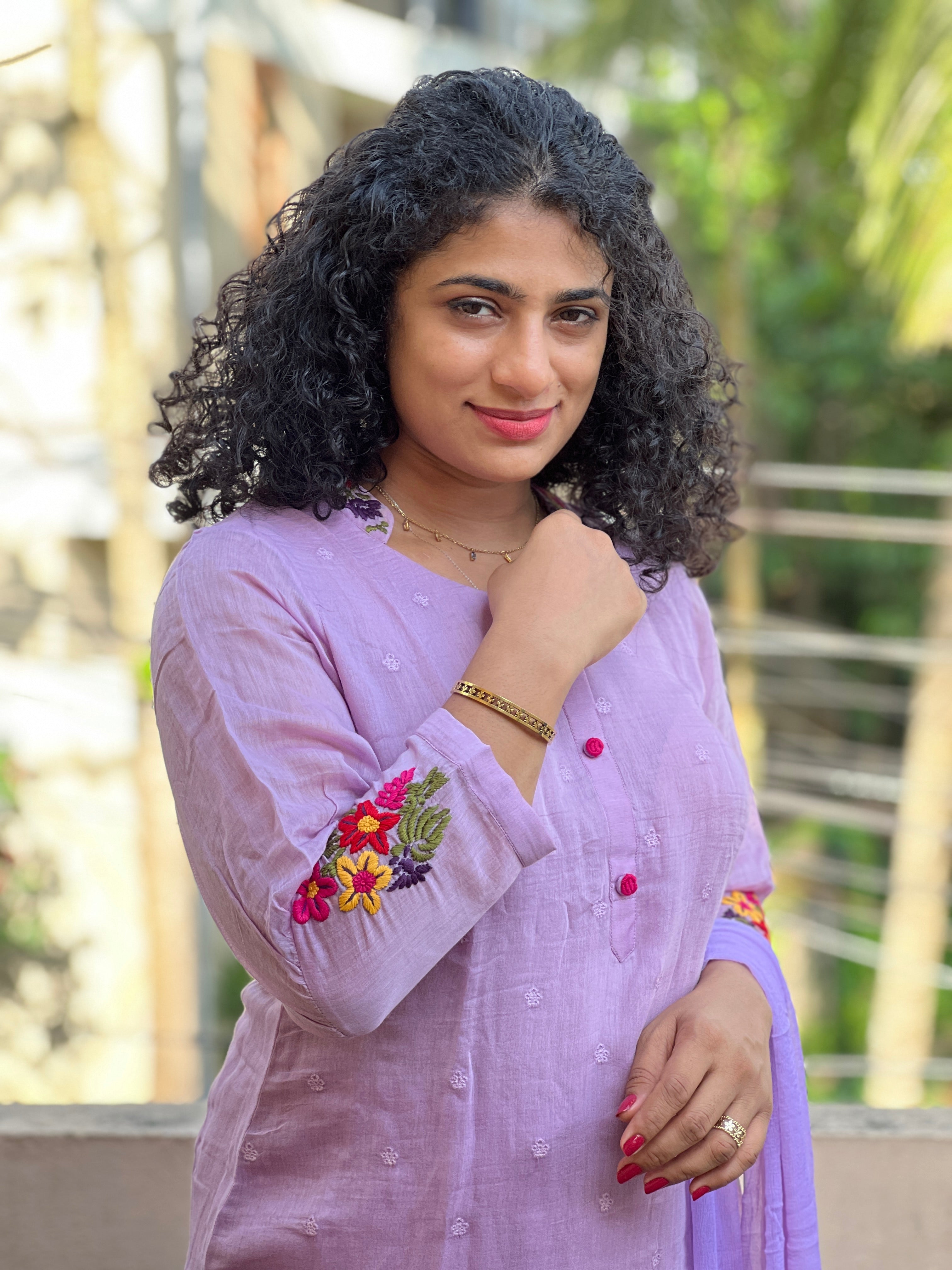 Embroidery Detailed Chanderi Kurta Set | SFT103