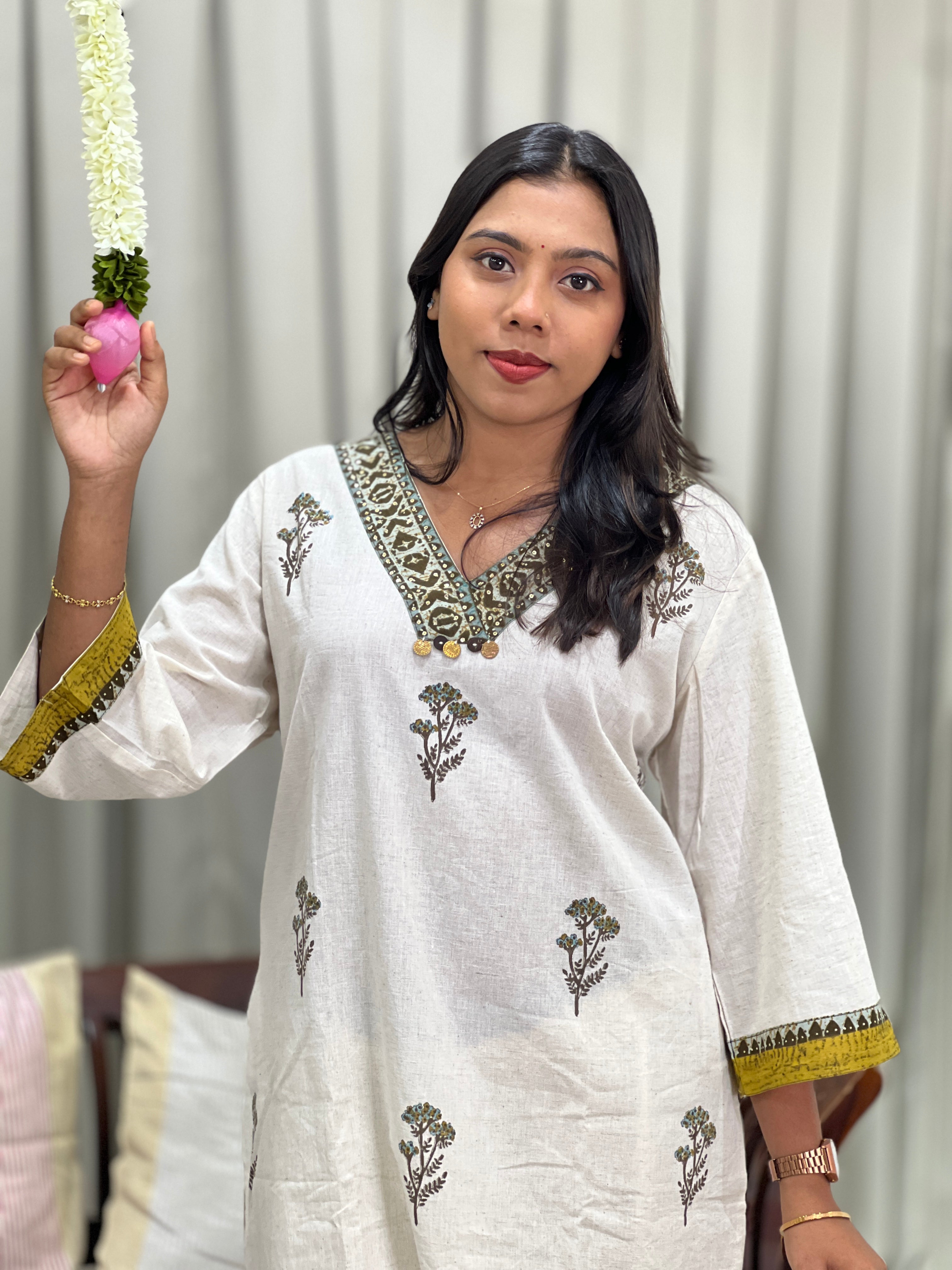 Block Print Detailed Cotton Kurta Set | OMF119
