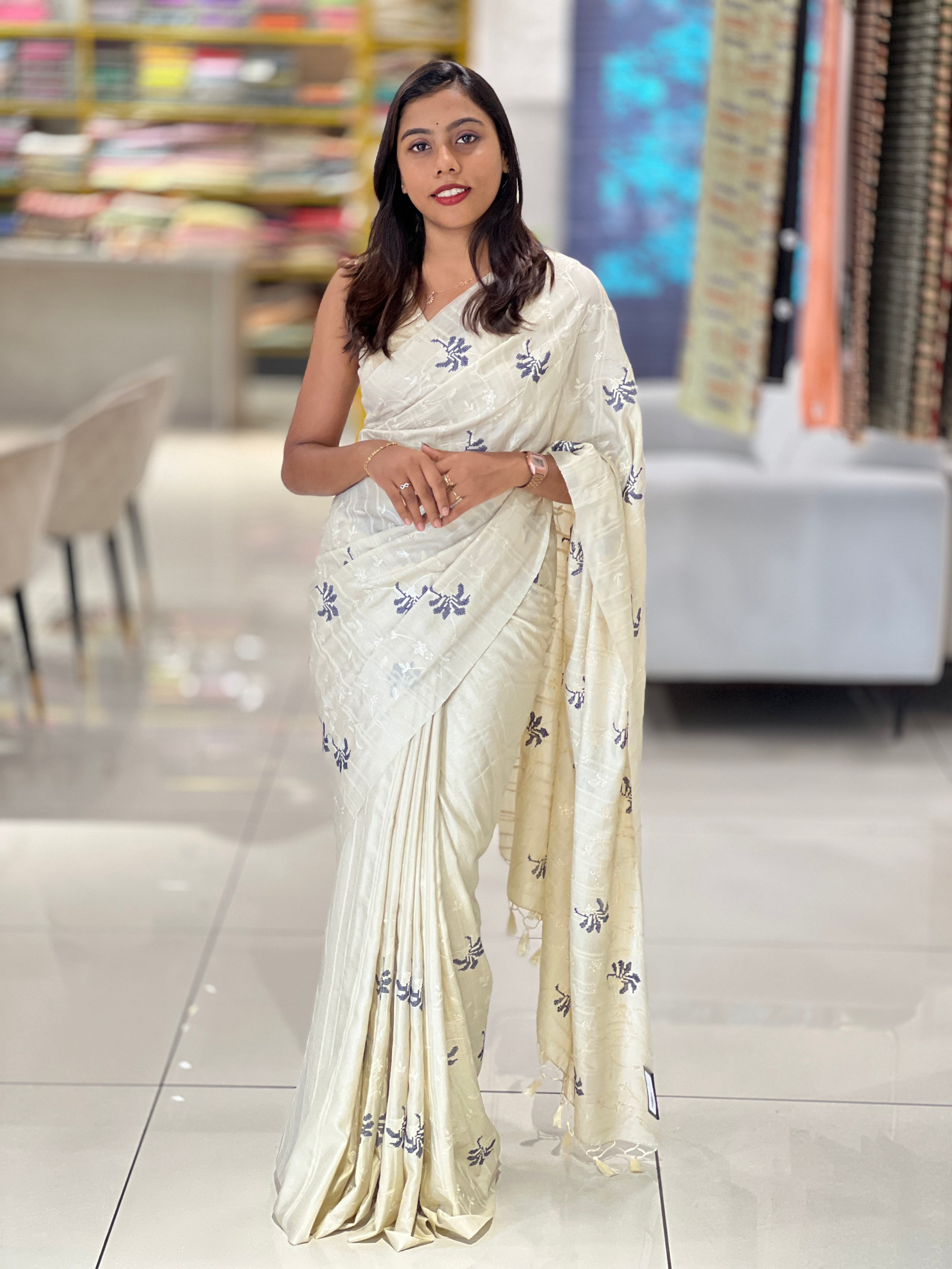 Machine Embroidery Detailed Semi Tussar Saree | PNS262