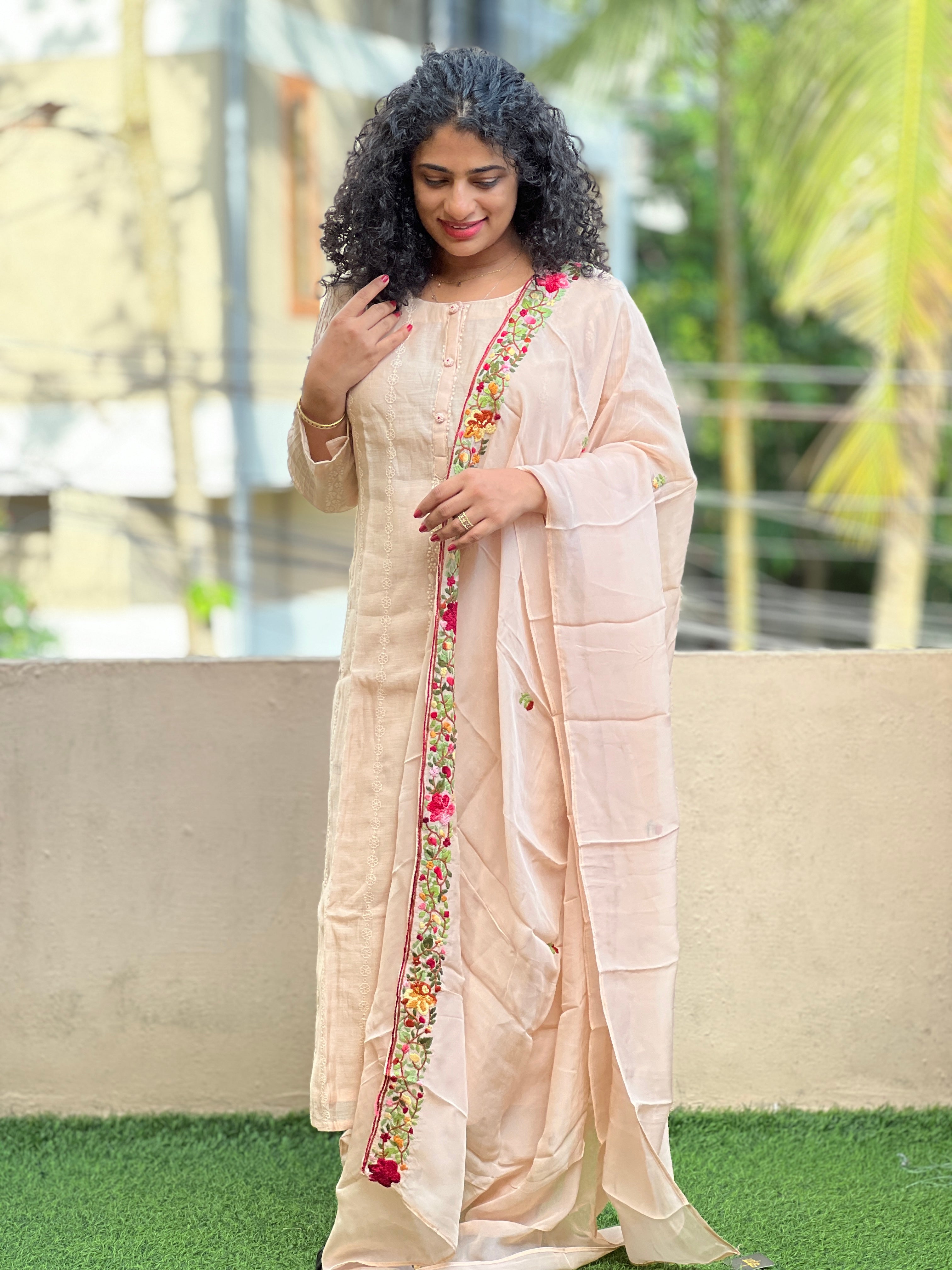 Embroidery Detailed Chanderi Kurta Set | SFT104