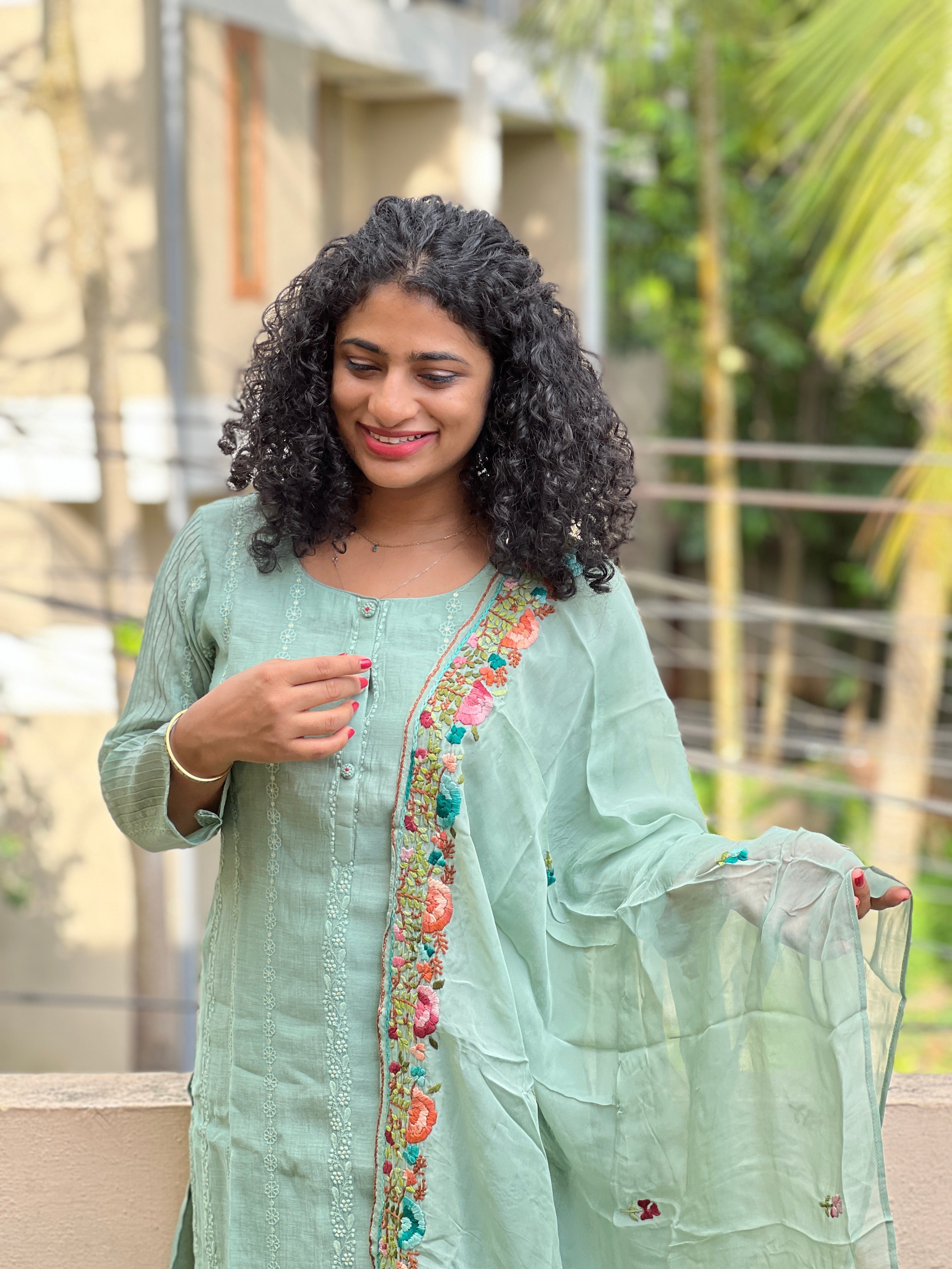 Embroidery Detailed Chanderi Kurta Set | SFT104
