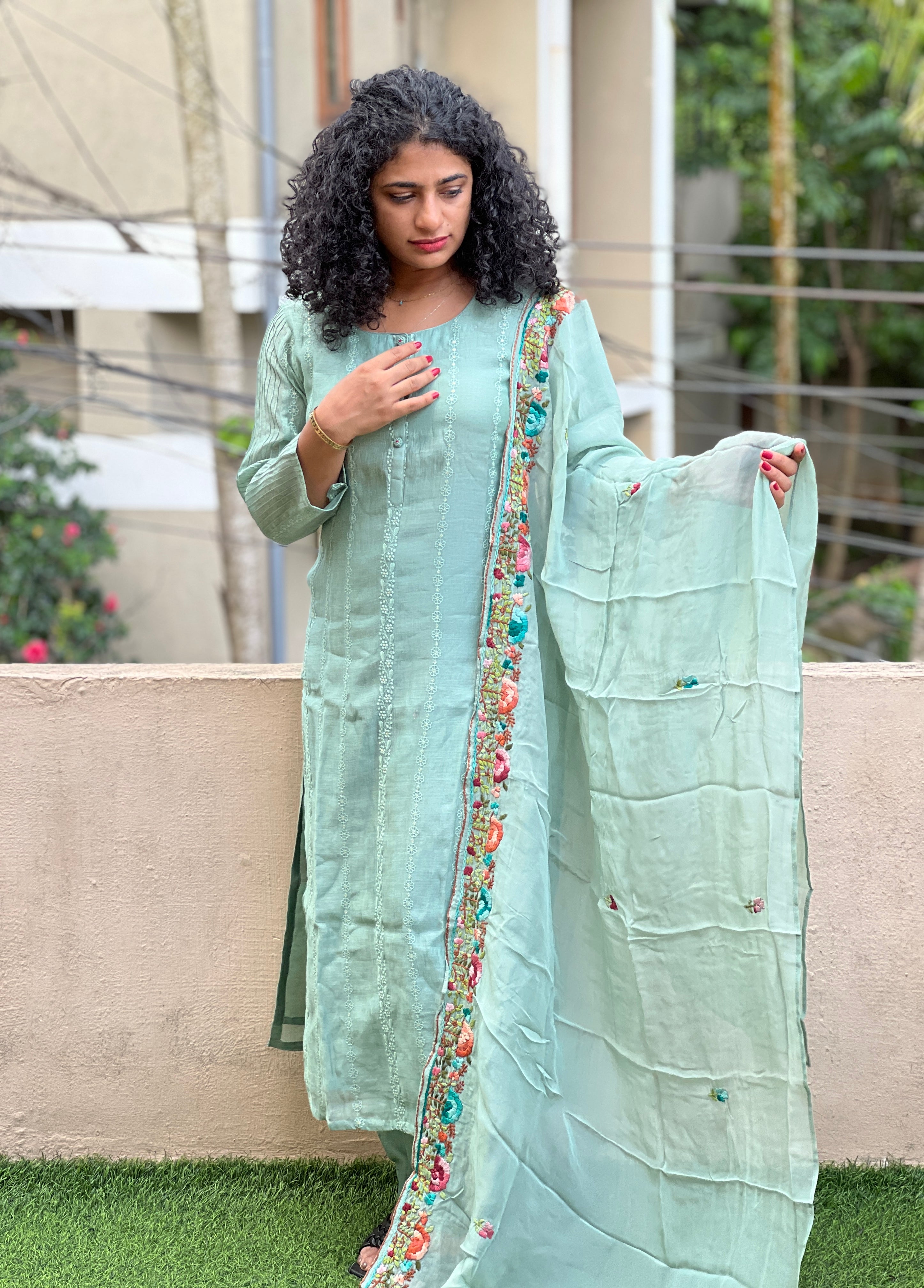 Embroidery Detailed Chanderi Kurta Set | SFT104
