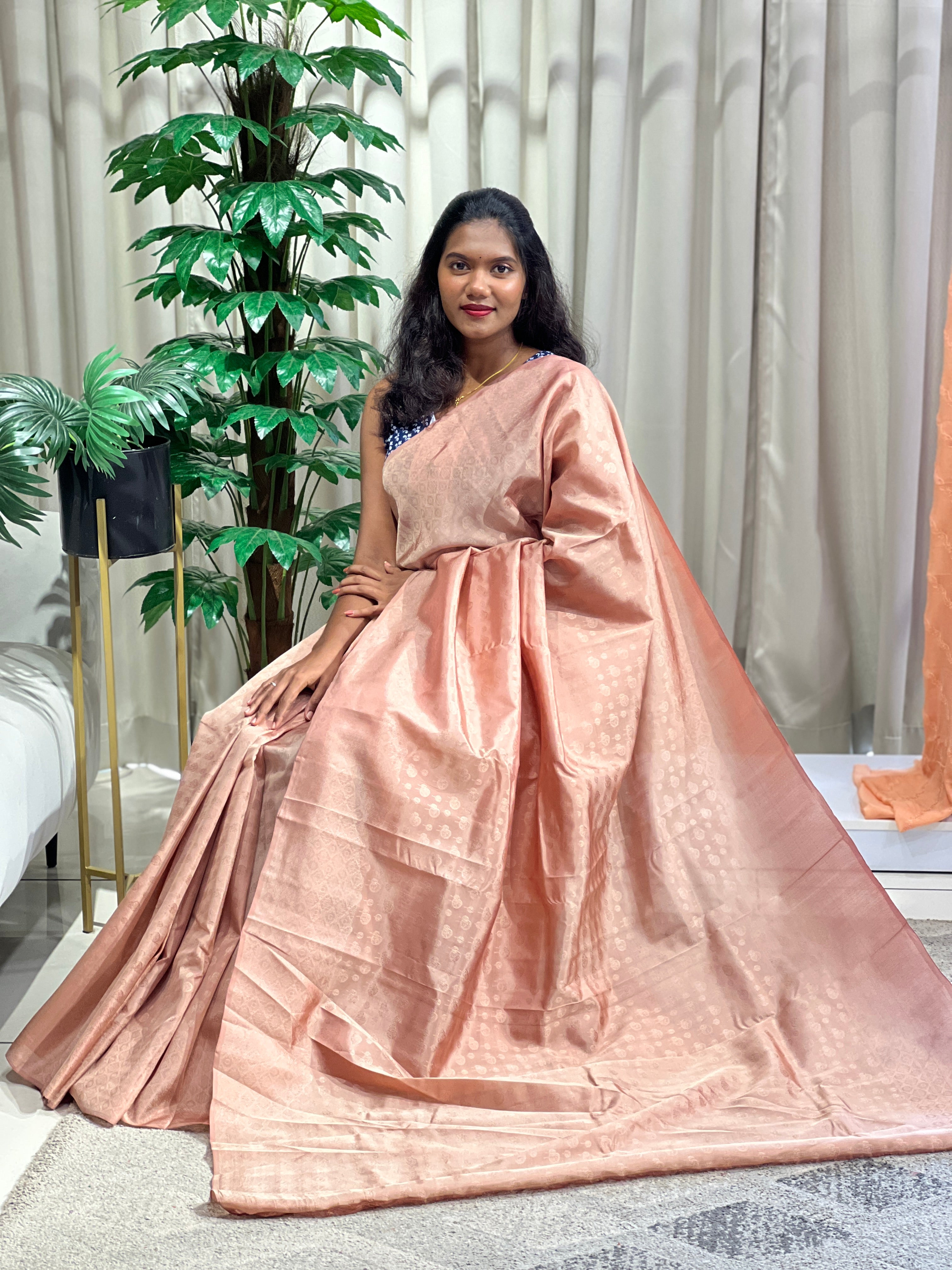 Embossed Weaved Pattern Semi Soft Silk Saree | RTD145