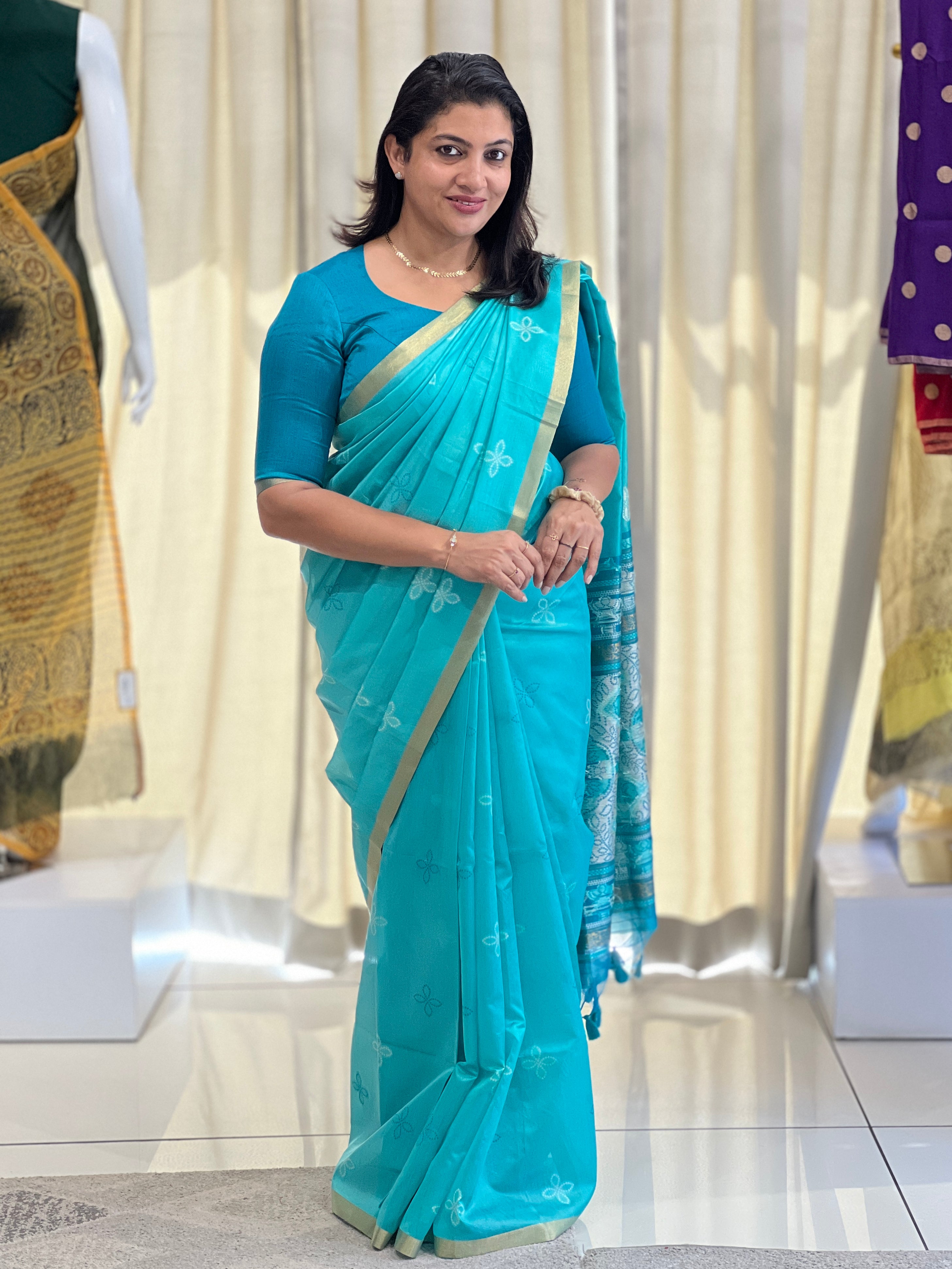Floral Woven Patterned Semi Silk Saree | SSN239