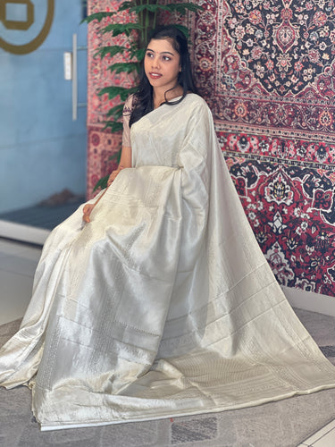 Zari Woven Diamond Buta Detailed Kanchipuram Saree | CV190