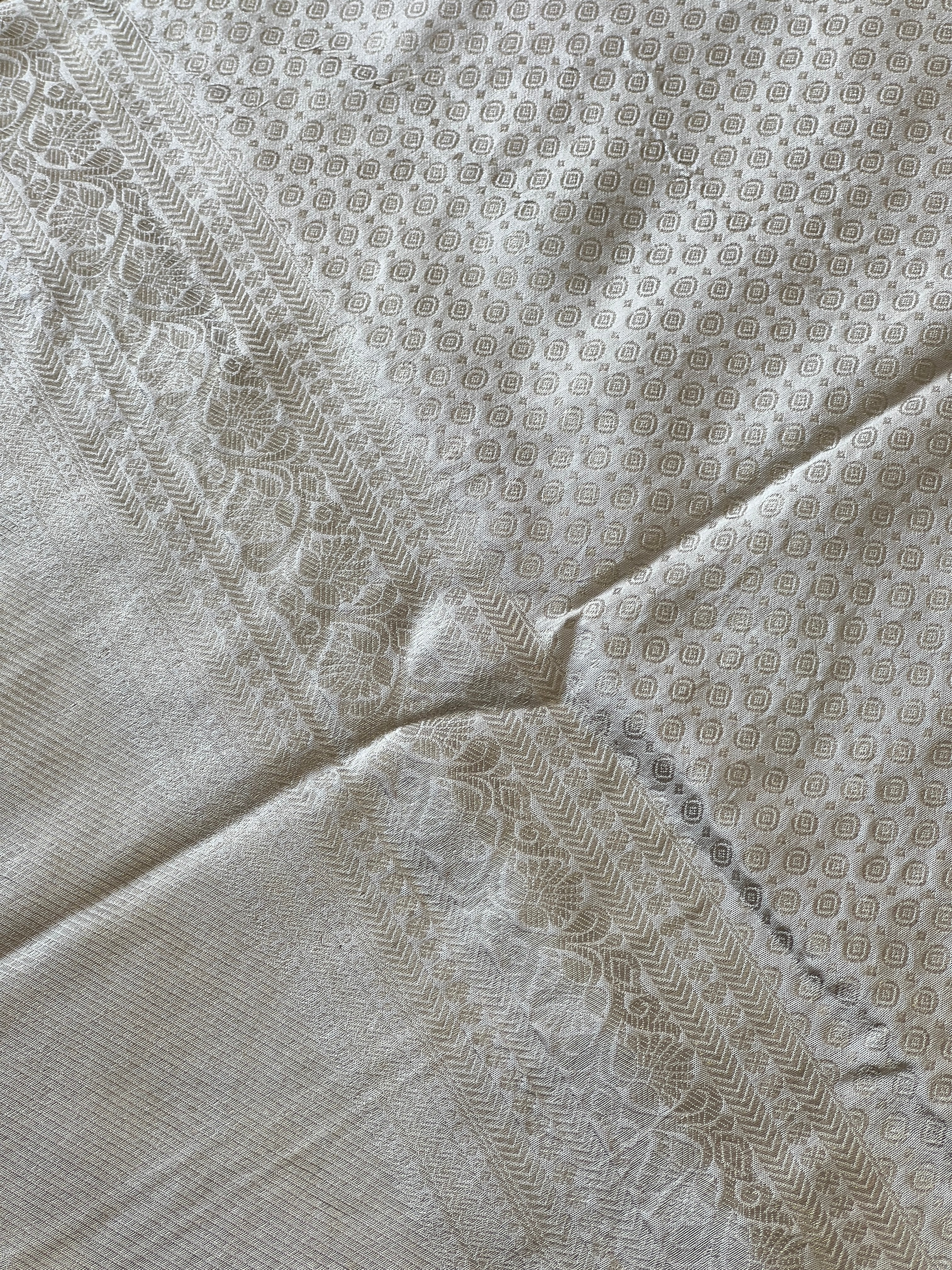 Zari Woven Diamond Buta Detailed Kanchipuram Saree | CV190