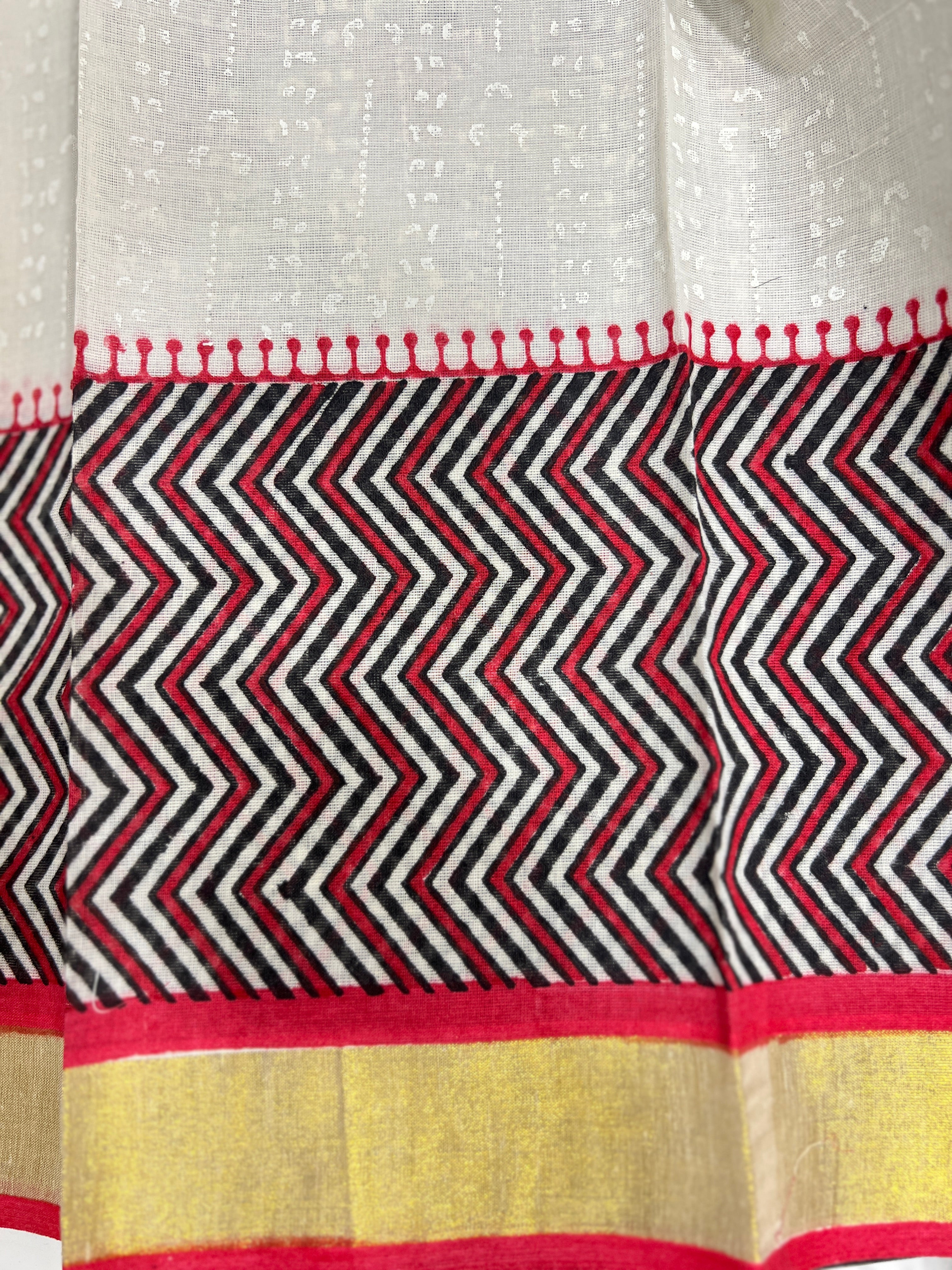 Zig Zag Pattern Block Printed Kerala Cotton Saree | JSC731