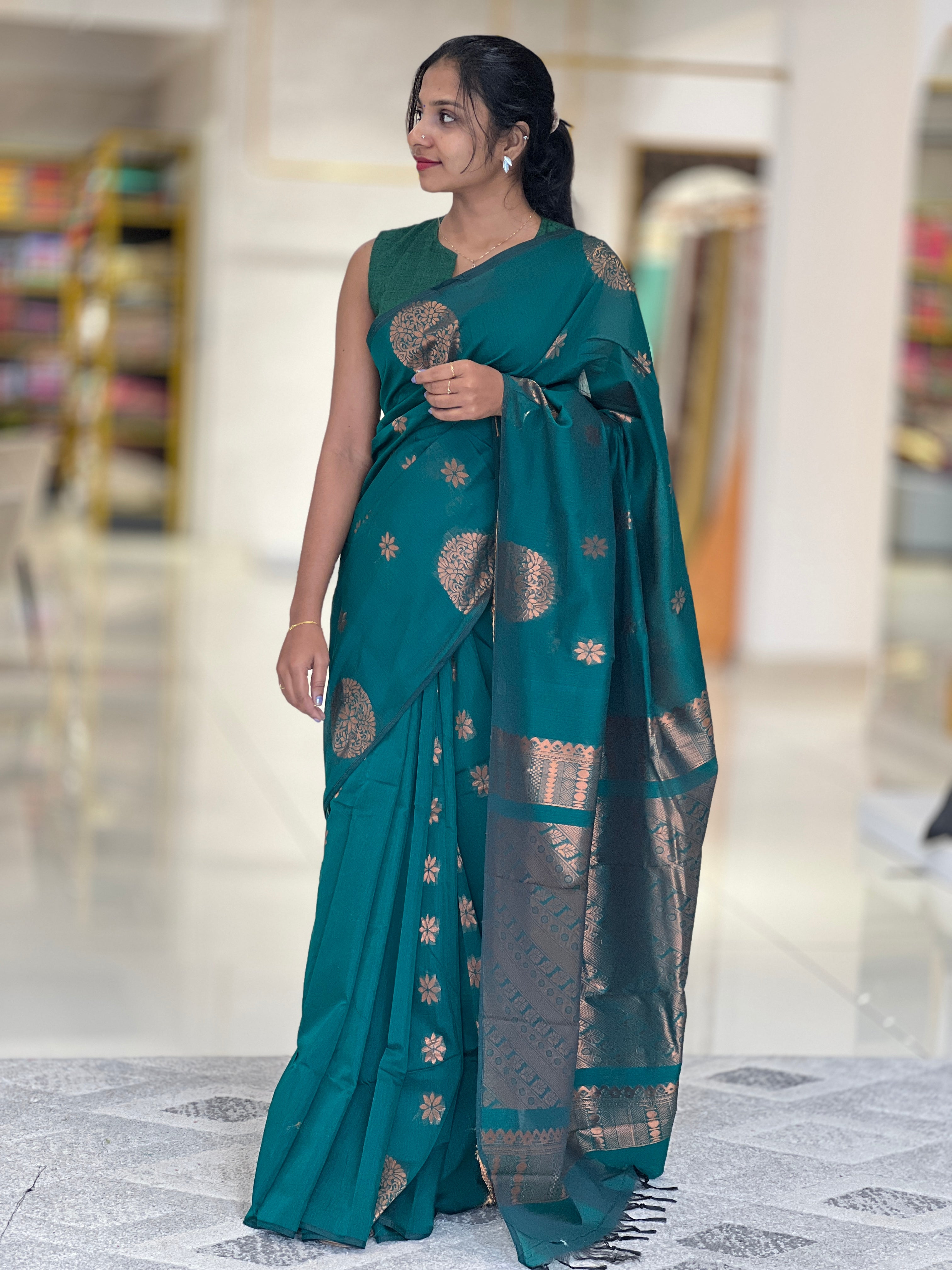 Traditional Motif Weaved Semi Silk Saree | KRK447