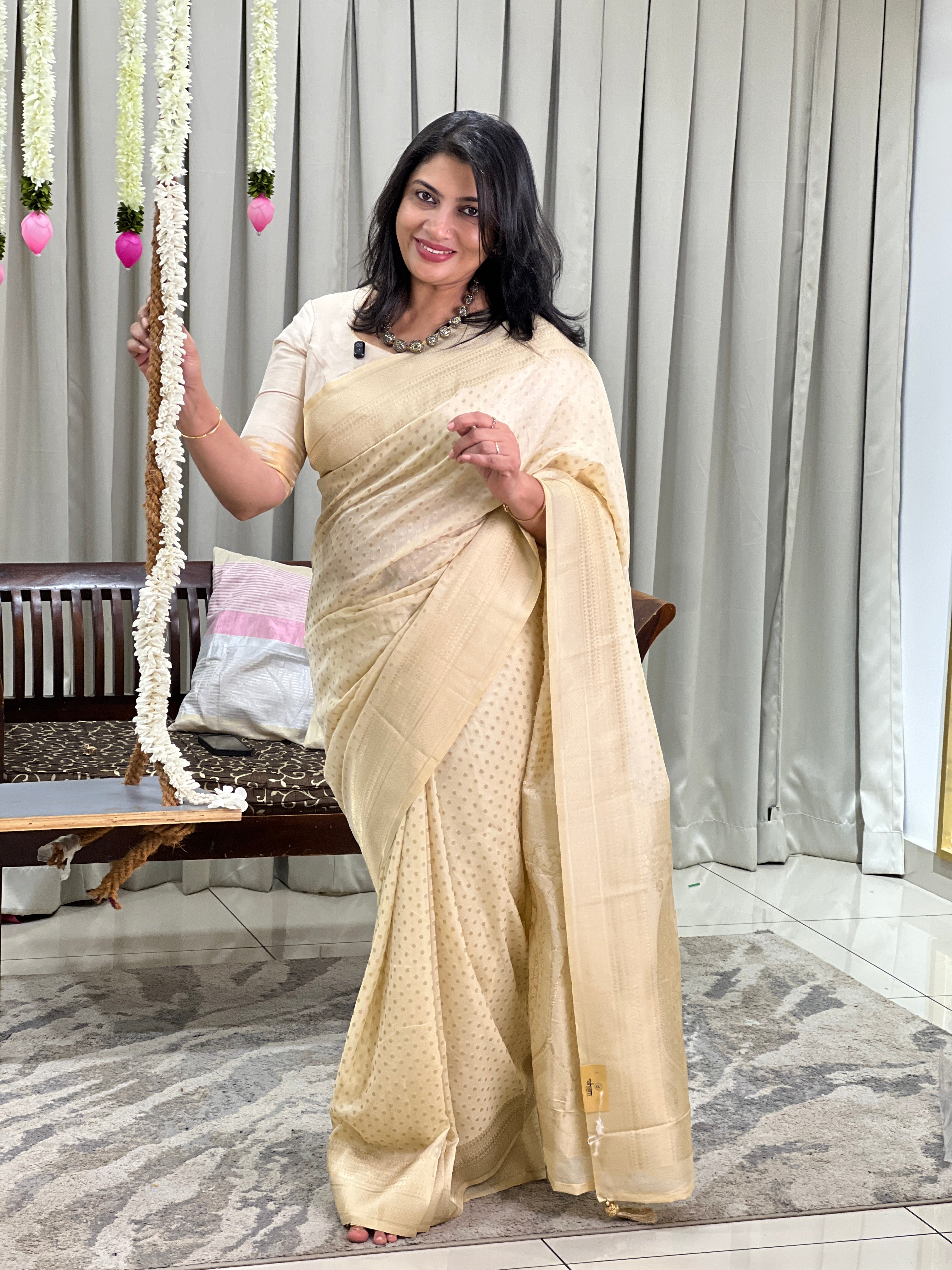 Banarasi Woven Georgette Saree | HT519