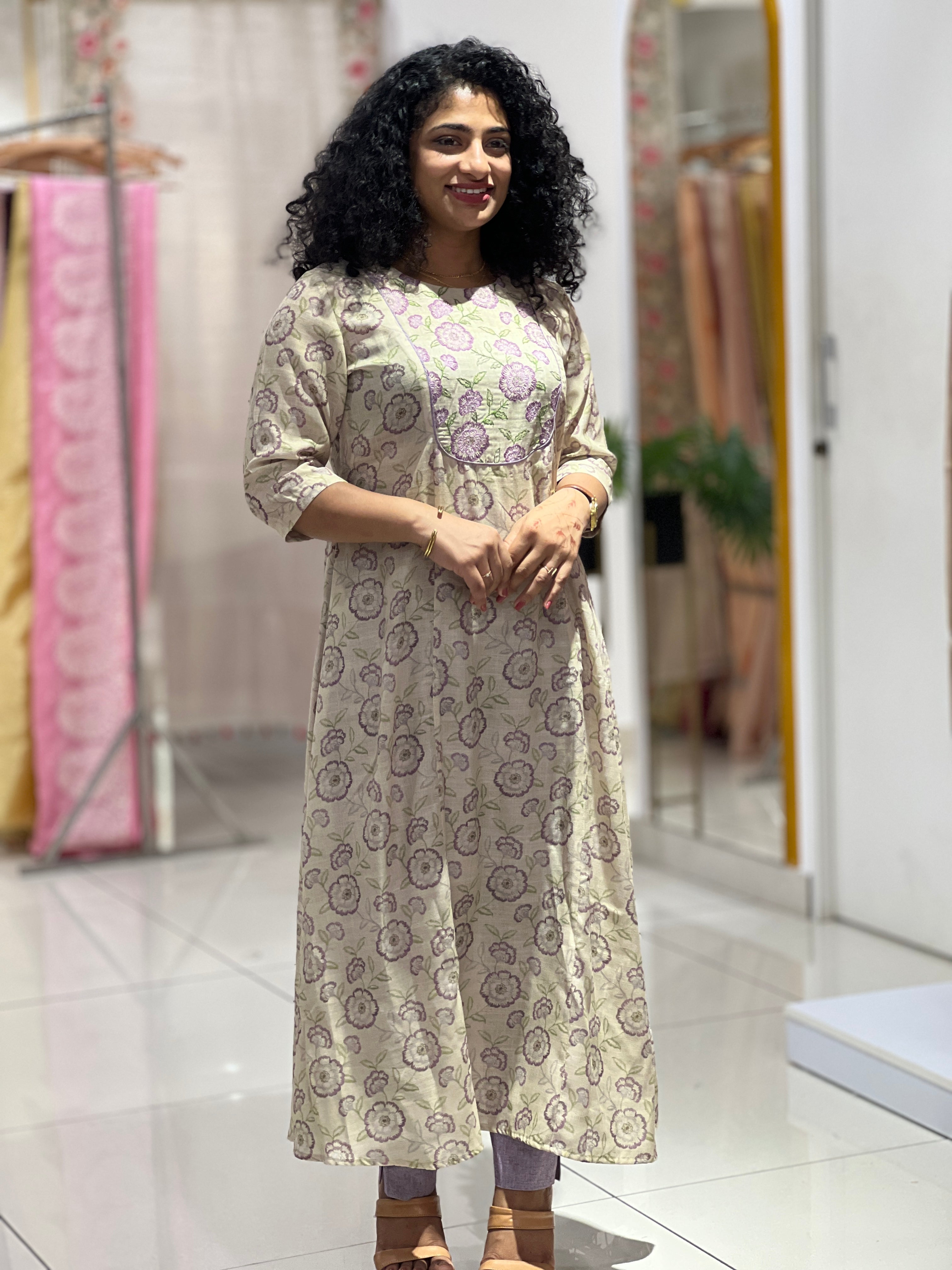 Floral Design Linen Slub Kurta Set | DNT703