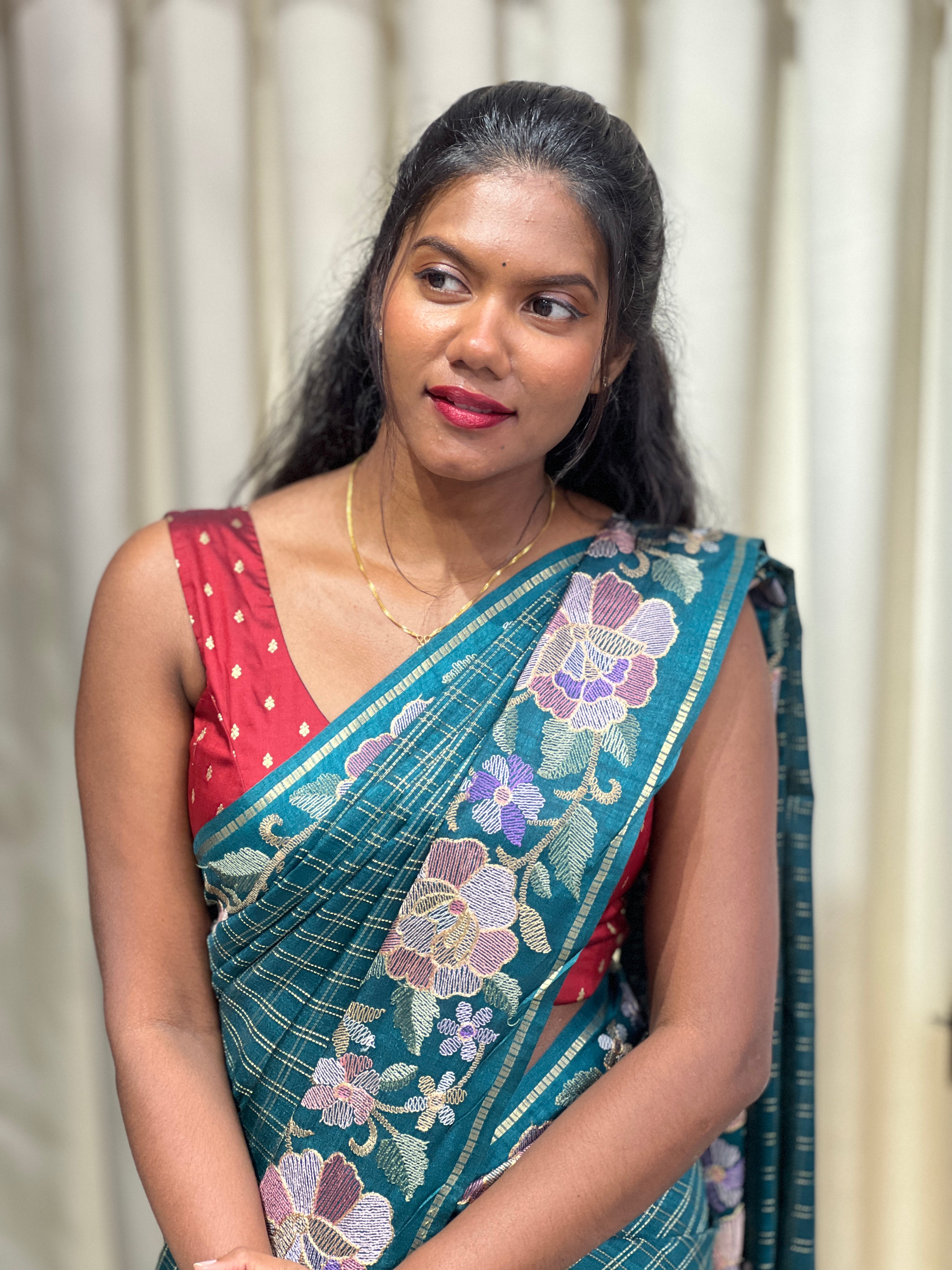 Check Weaving Floral Patterned Semi Tussar Saree | SUN749