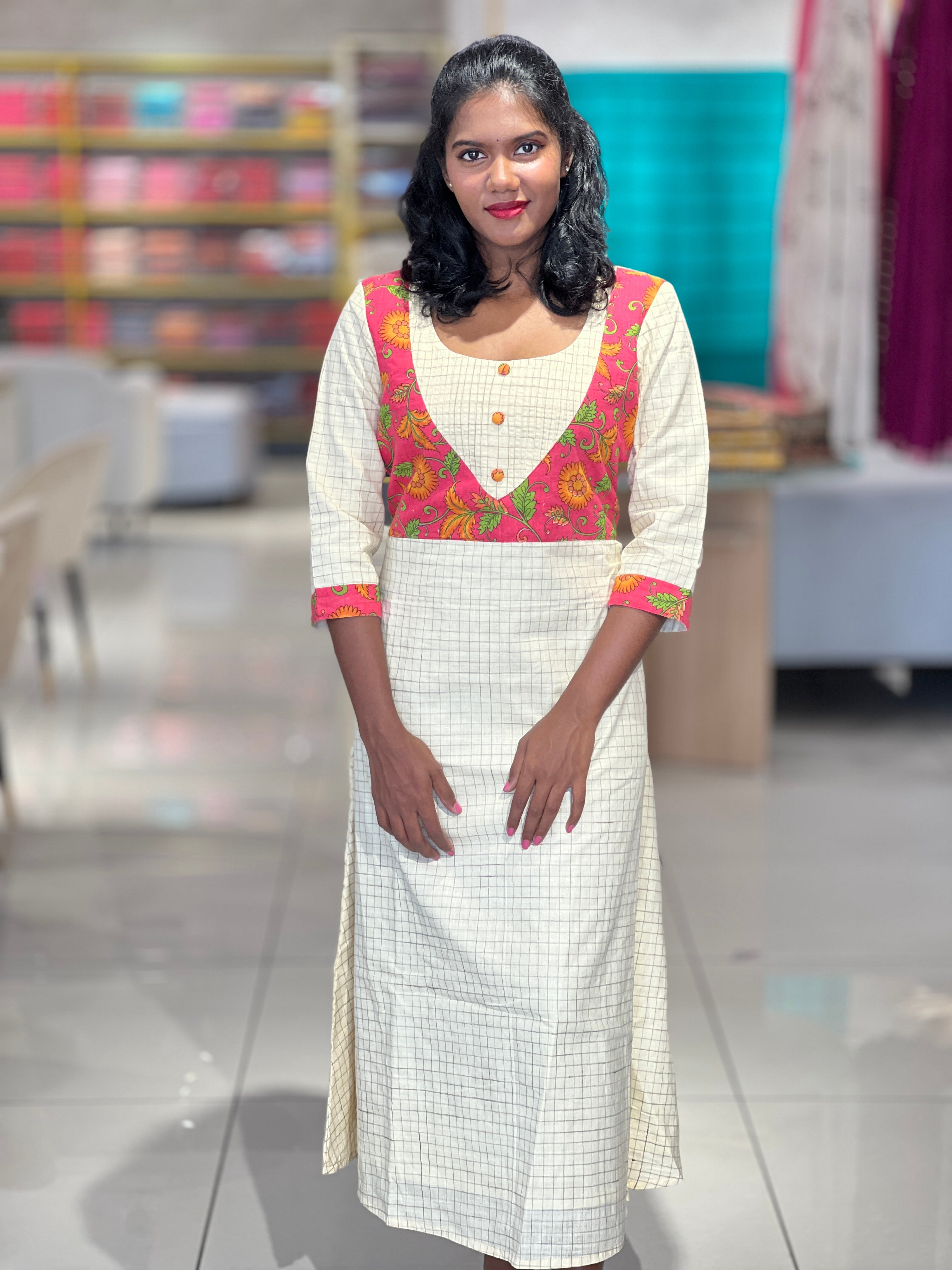 Check Patterned Cotton Kurta | DNT343