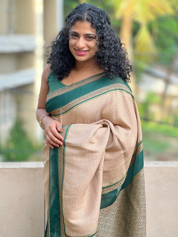 Banarasi Weaved Warm Silk Saree | AGS108