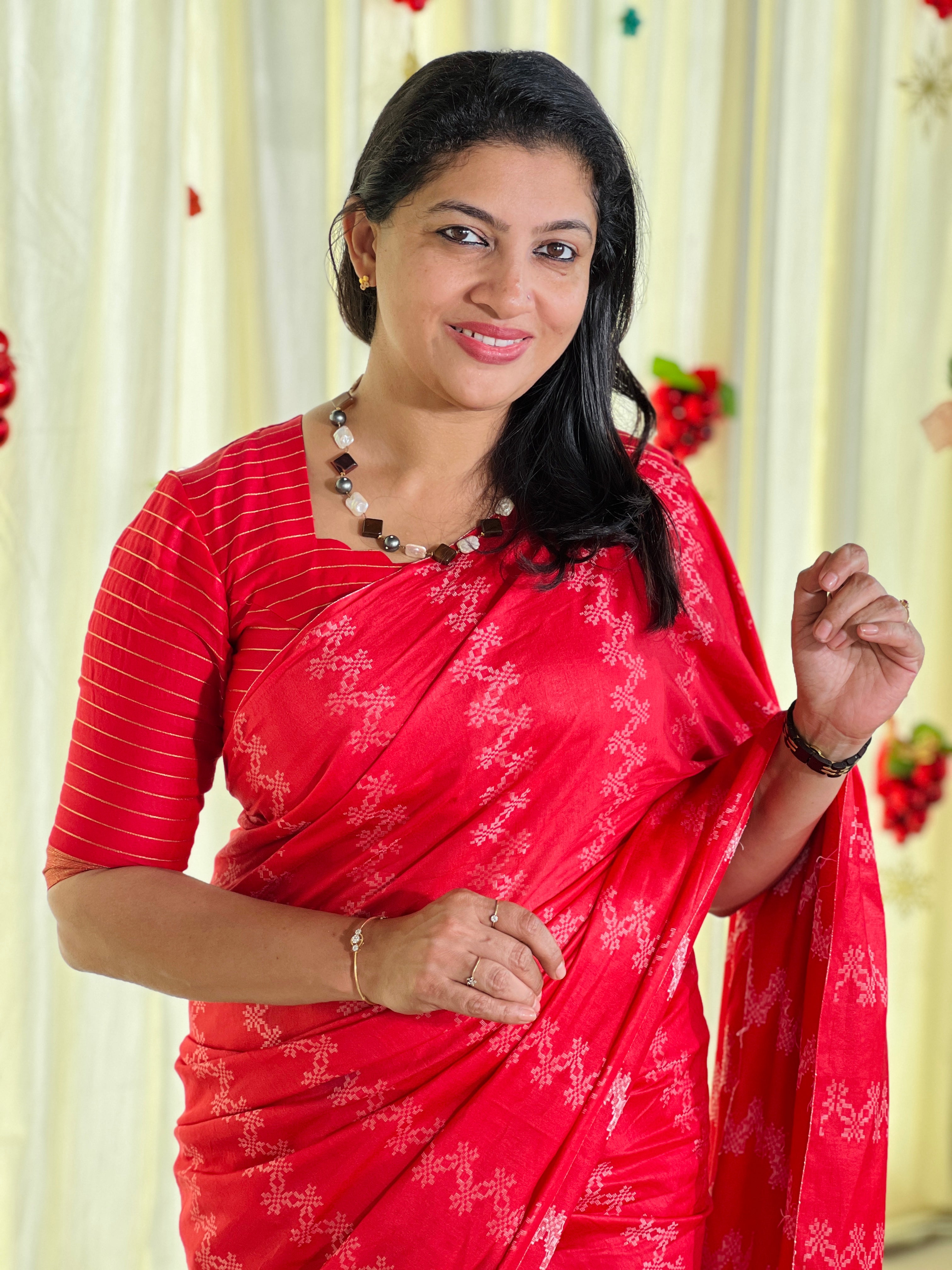 Geometric Patterned Bhagalpuri Linen Saree | NHH560