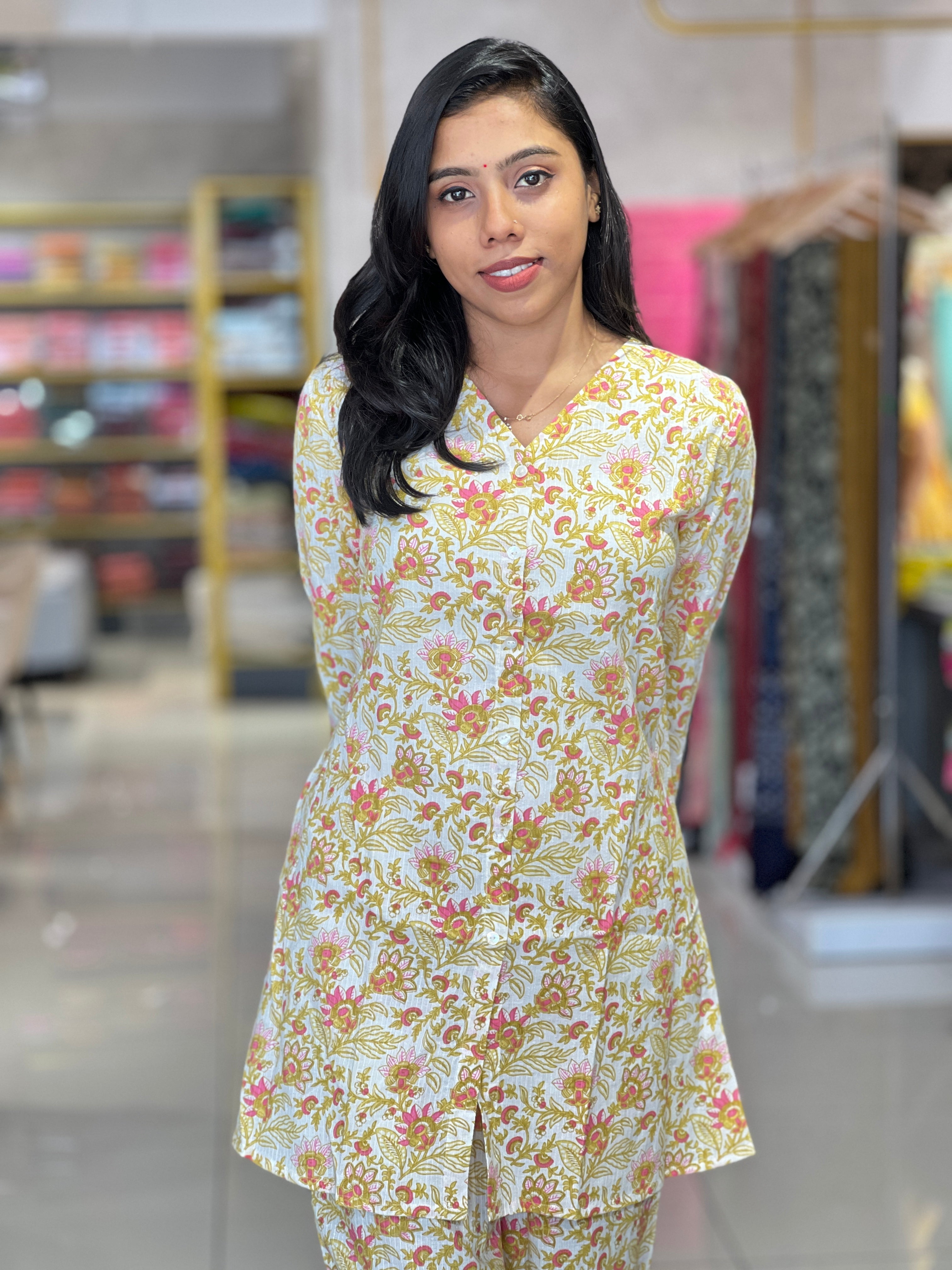 Floral Printed Pattern Cotton Kurta Set | TBS103