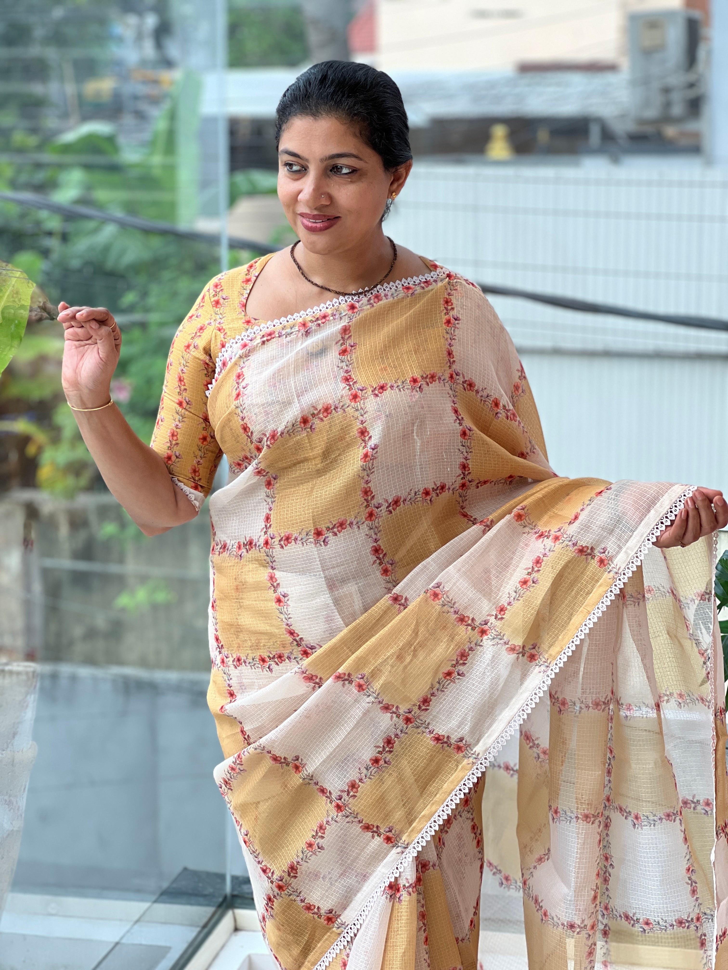 Floral Print Detailed Silky Kota Saree | HT301