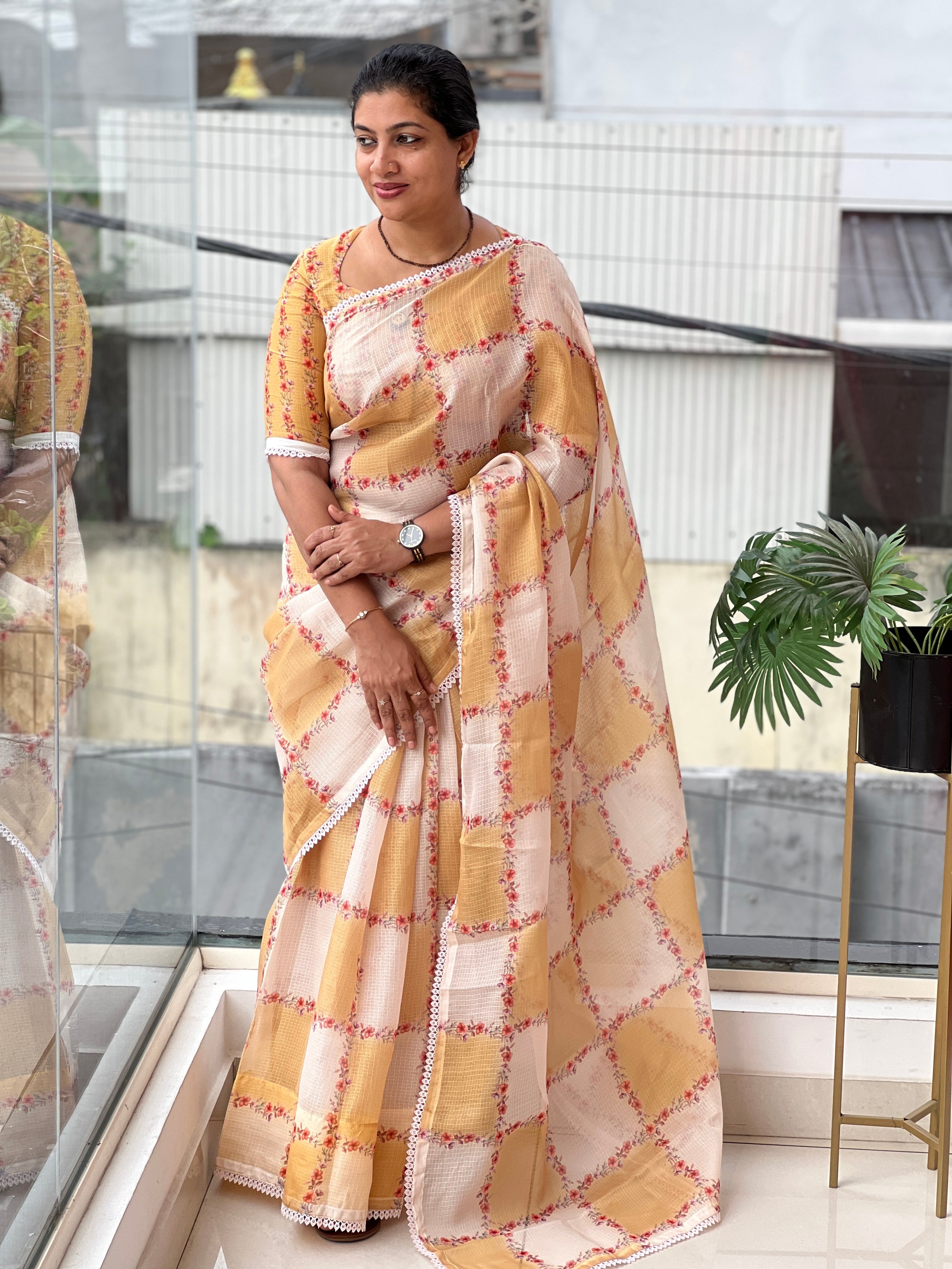 Floral Print Detailed Silky Kota Saree | HT301