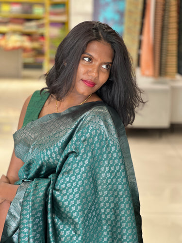 Zari Weaved Semi Silk Saree | HT140