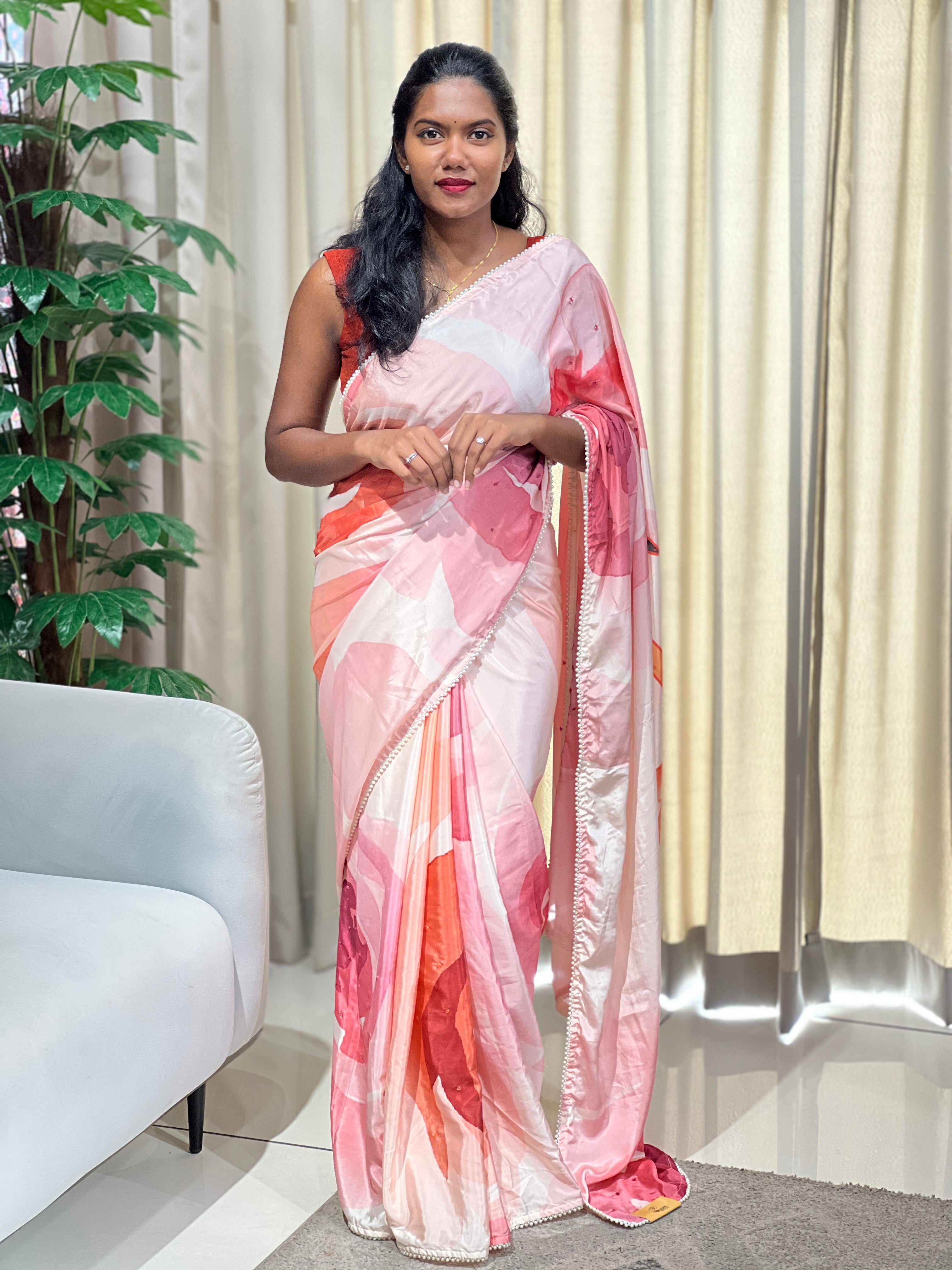 Flamingo Print Detailed Crepe Silk Saree | HT447