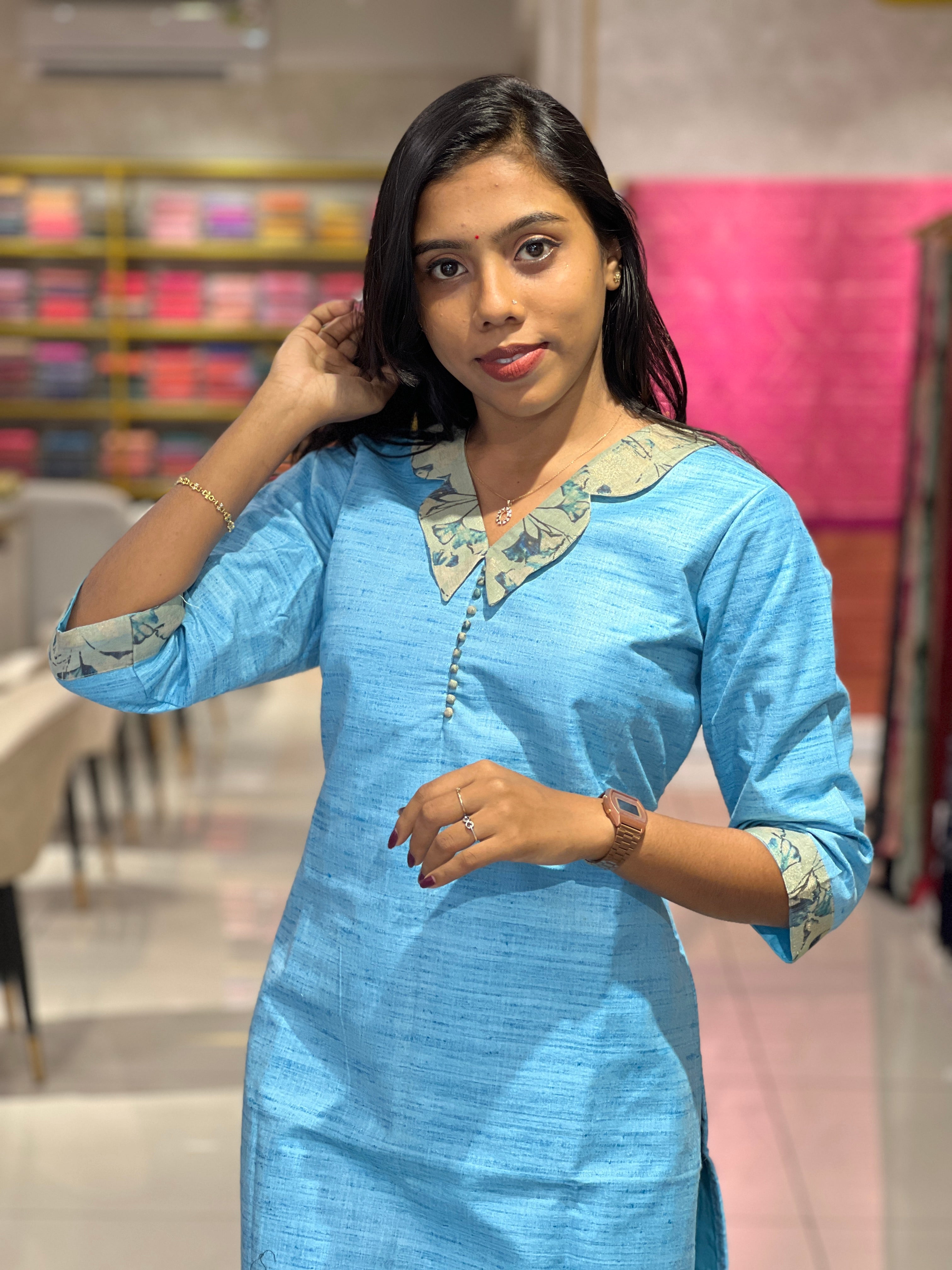 Patch Detailed Raw Cotton Kurta | DNT220