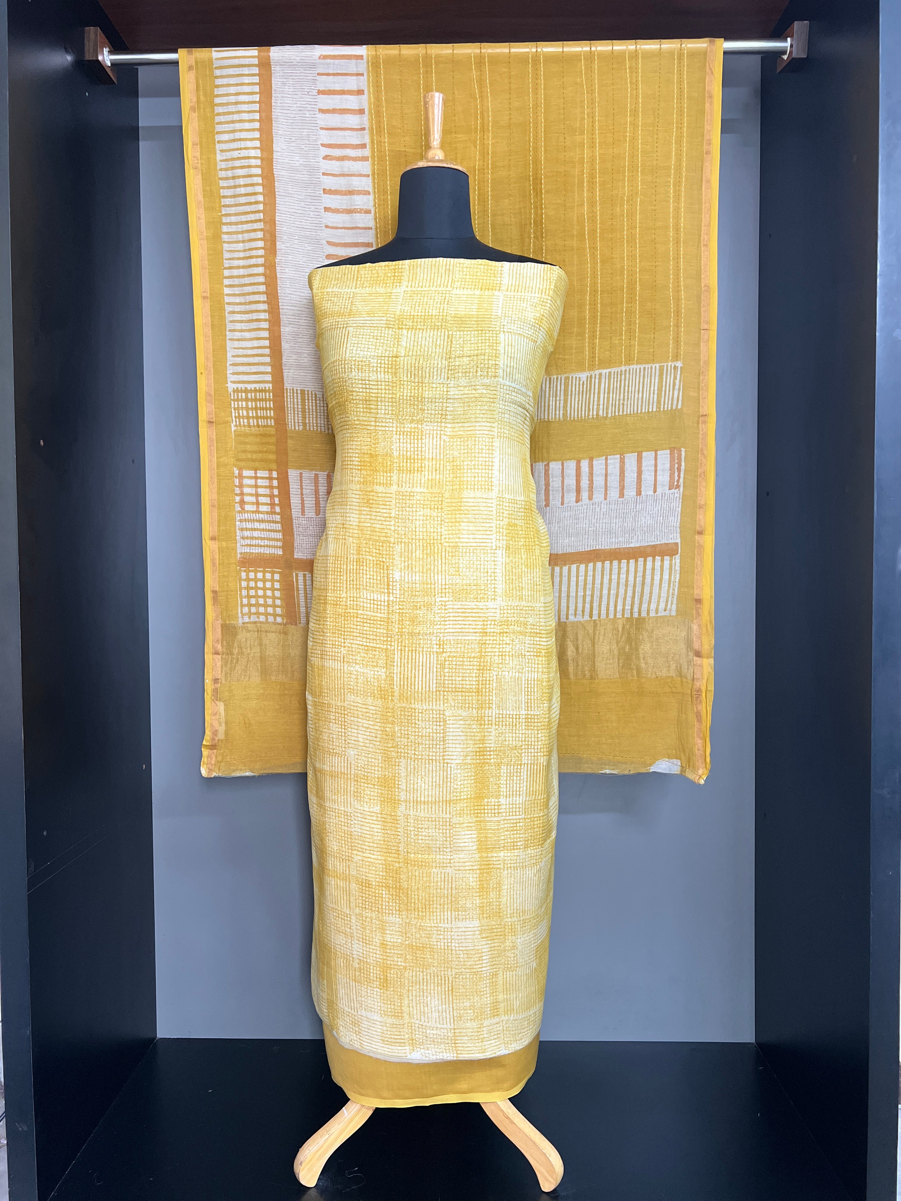 Abstract Pattern Chanderi Salwar Set | YNG1444