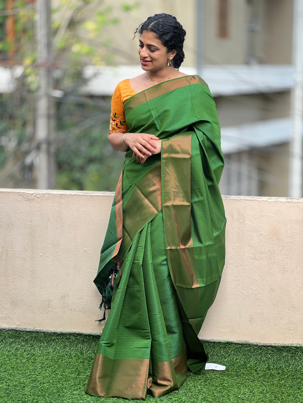 Green Zari Weaving Semi Silk Saree | KF130