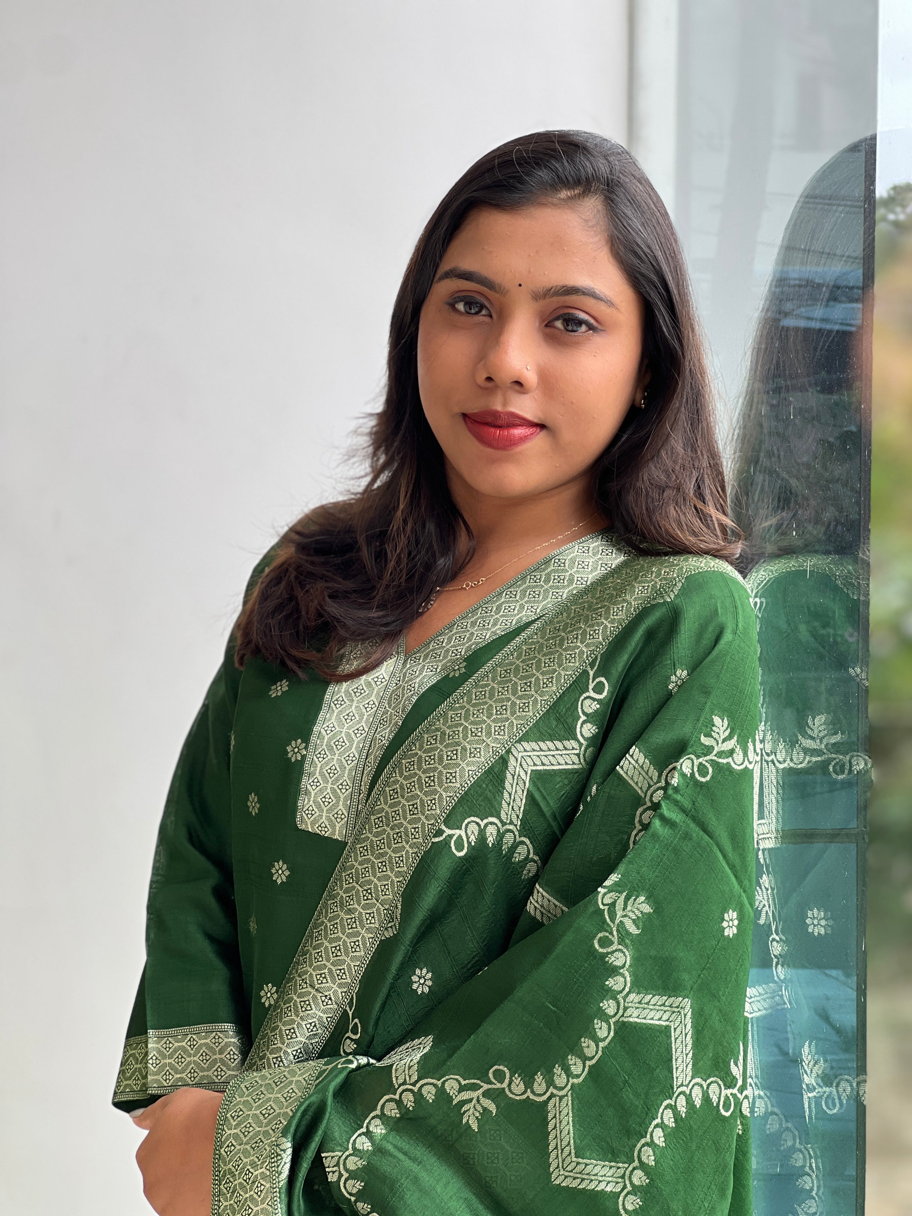Buta Woven Pattern Semi Tussar Kurta Set  | YNG1652