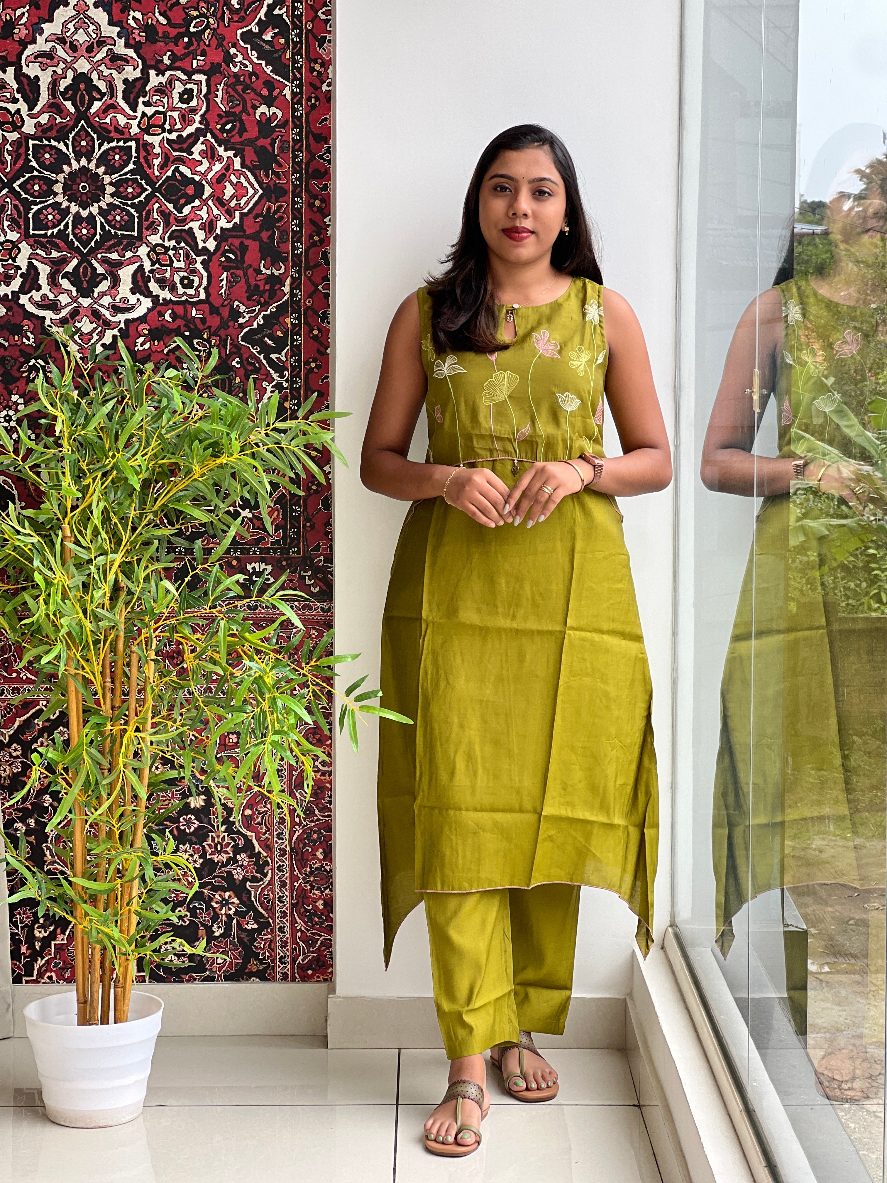 Embroidered Mul Chanderi Kurta Set | NCF356
