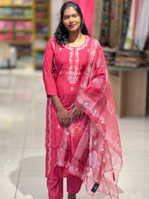 Multicolour Floral Machine Embroidered Muslin Finish Kurta Set | FW341