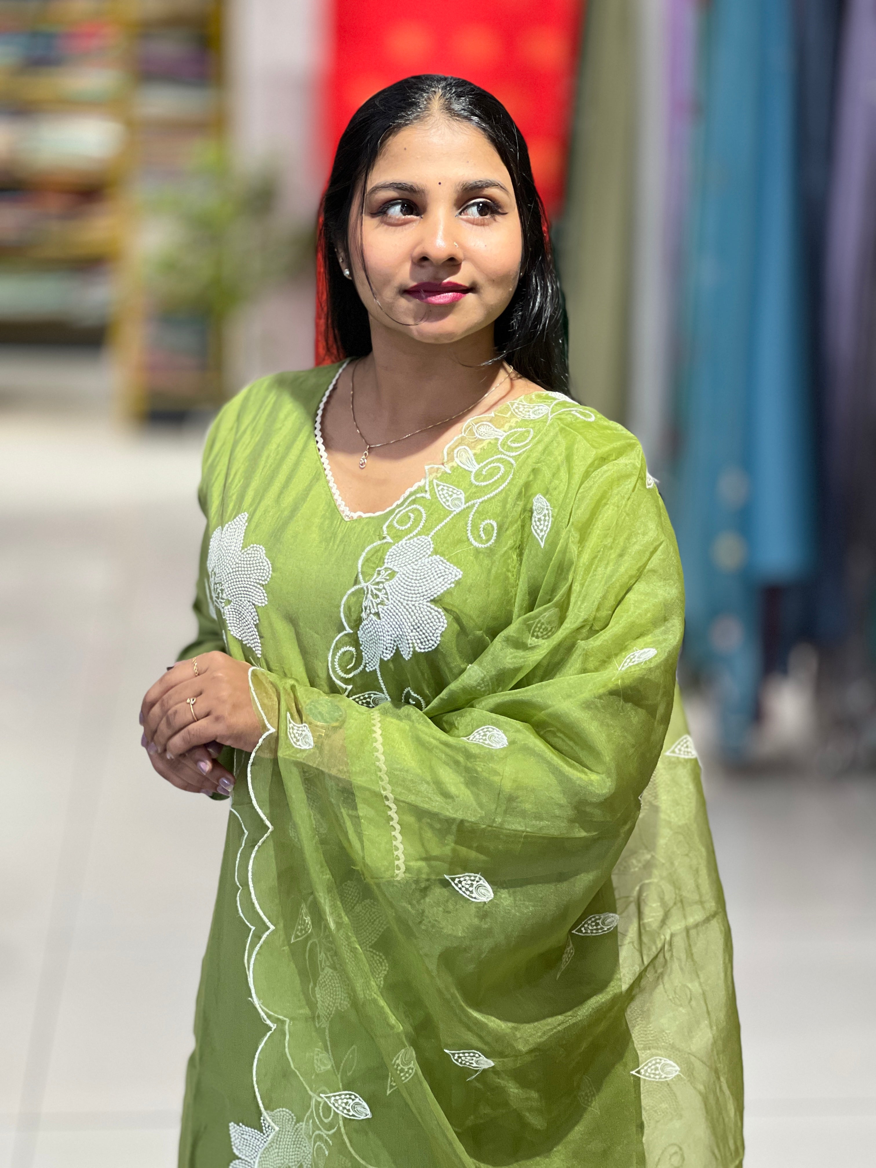 Floral Point Embroidery Muslin Kurta Set | FW351