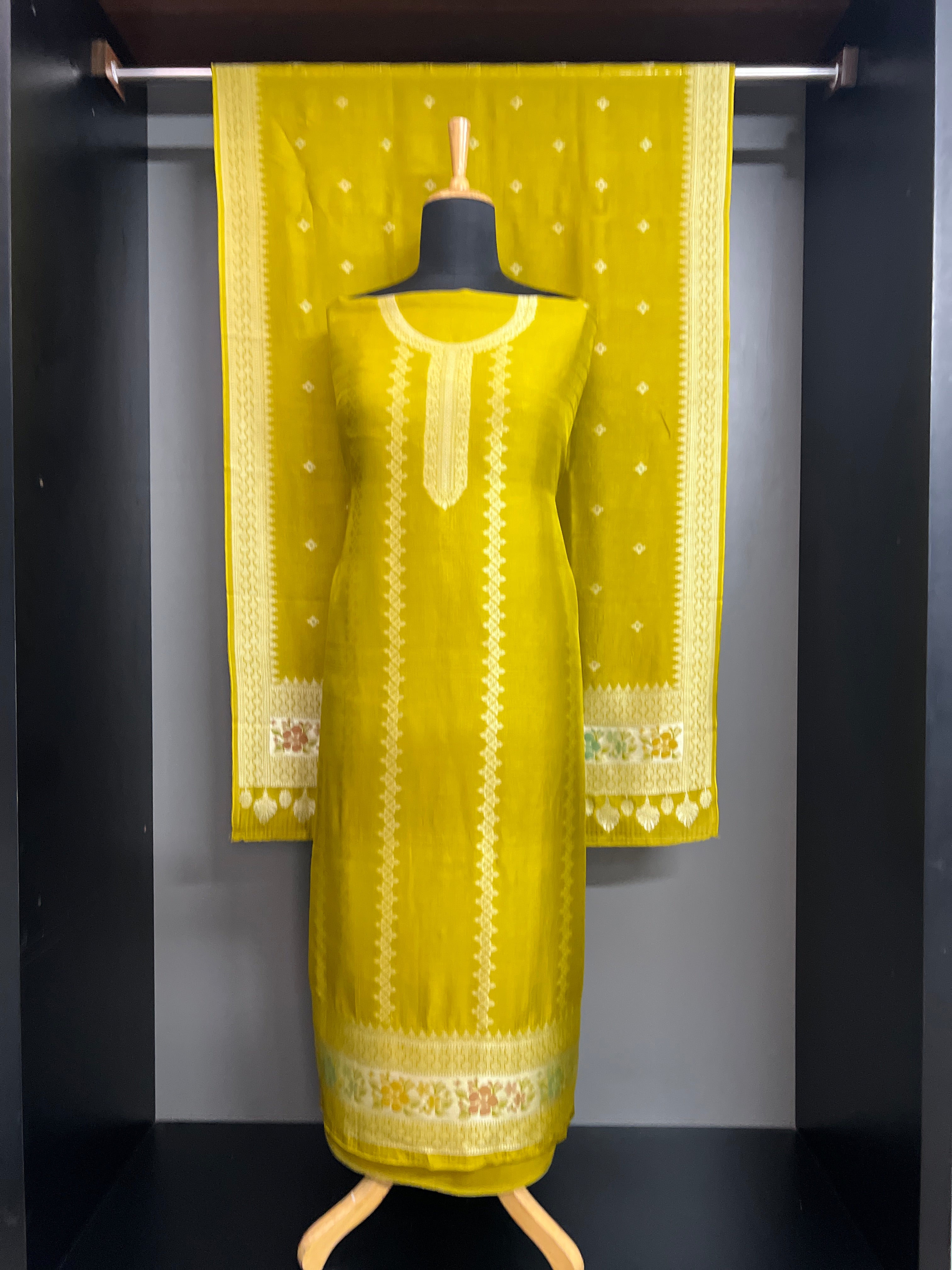 Embossed Weave Raw Silk Saree | YNG1407