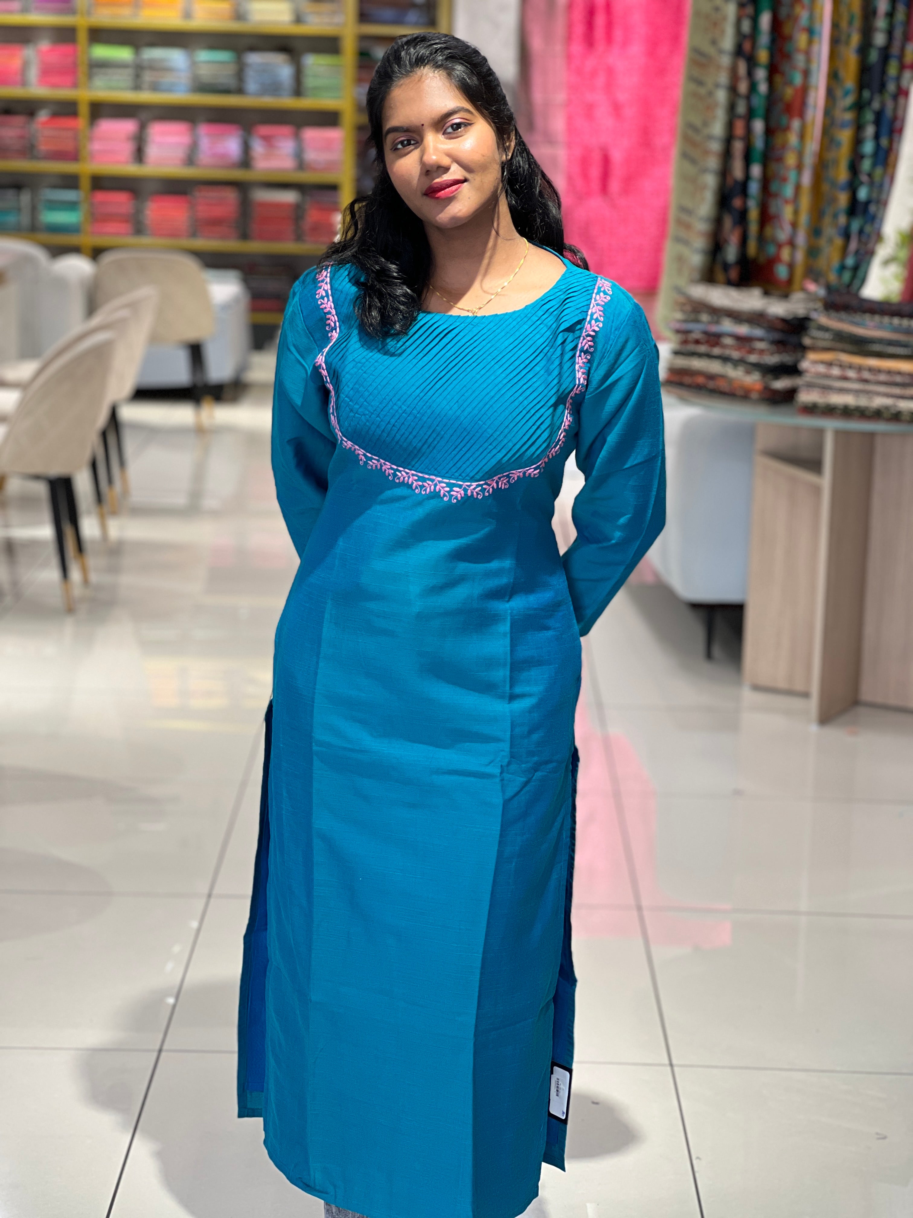 Embroidery Detailed Yoke Raw Cotton Kurta | DNT549