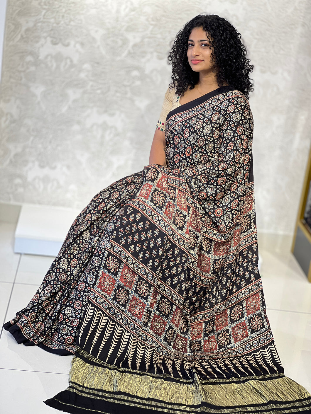 Screen Printed Modal Silk Saree | SAC124