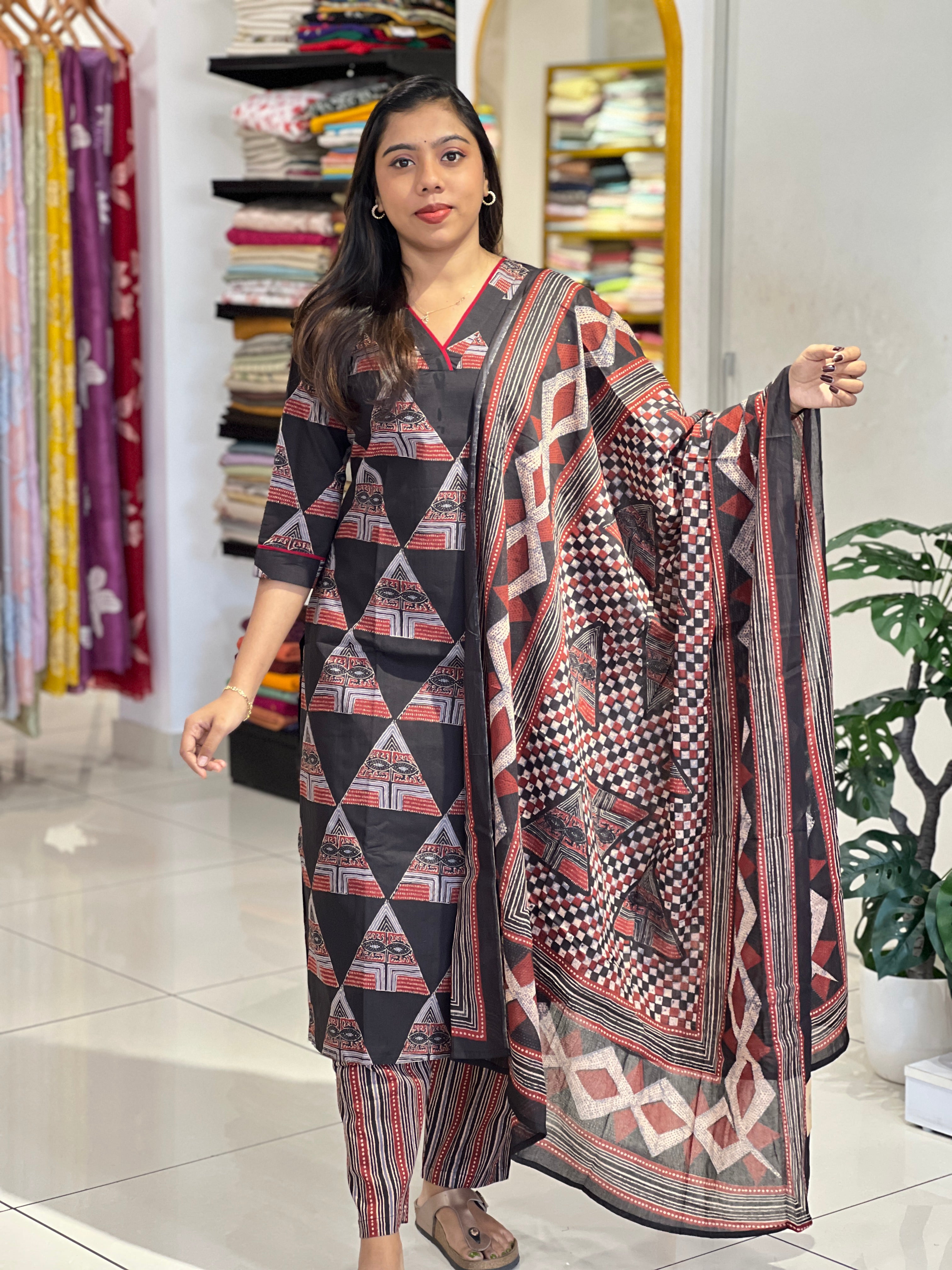 Geometrical Printed Cotton Kurta Set | MSN148