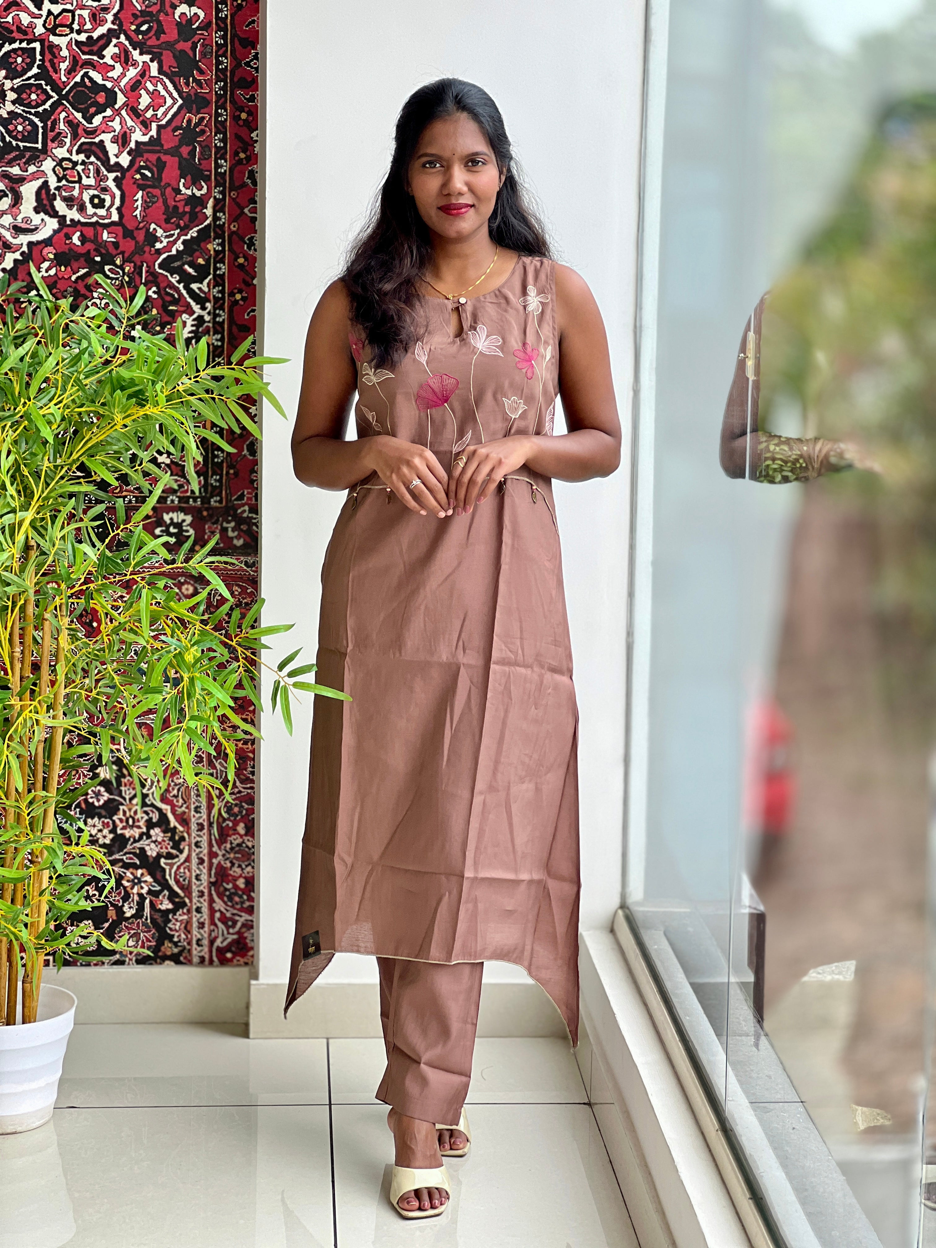 Embroidered Mul Chanderi Kurta Set | NCF354