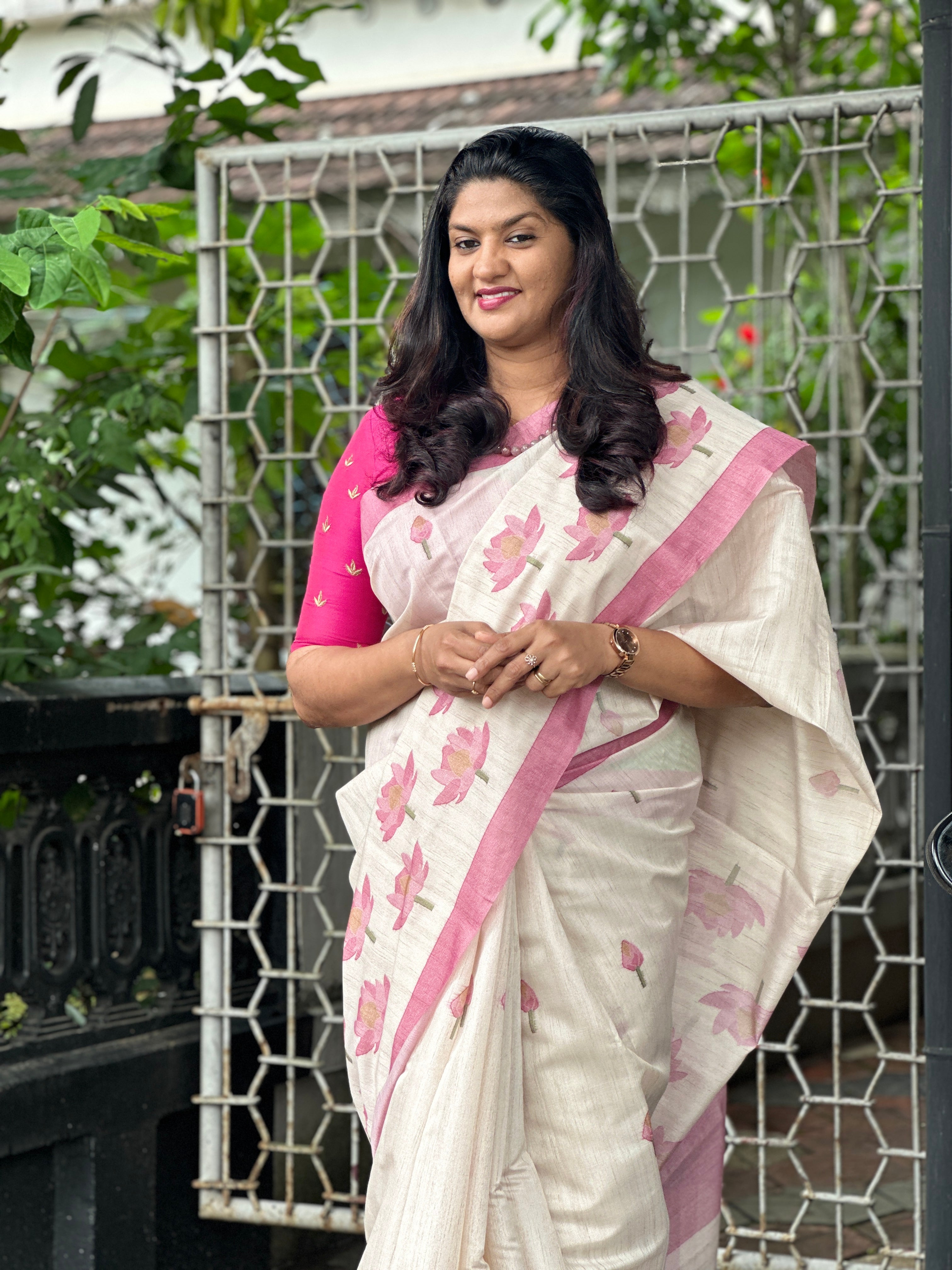 Floral Pattern Tussar Finish Saree | KSD141