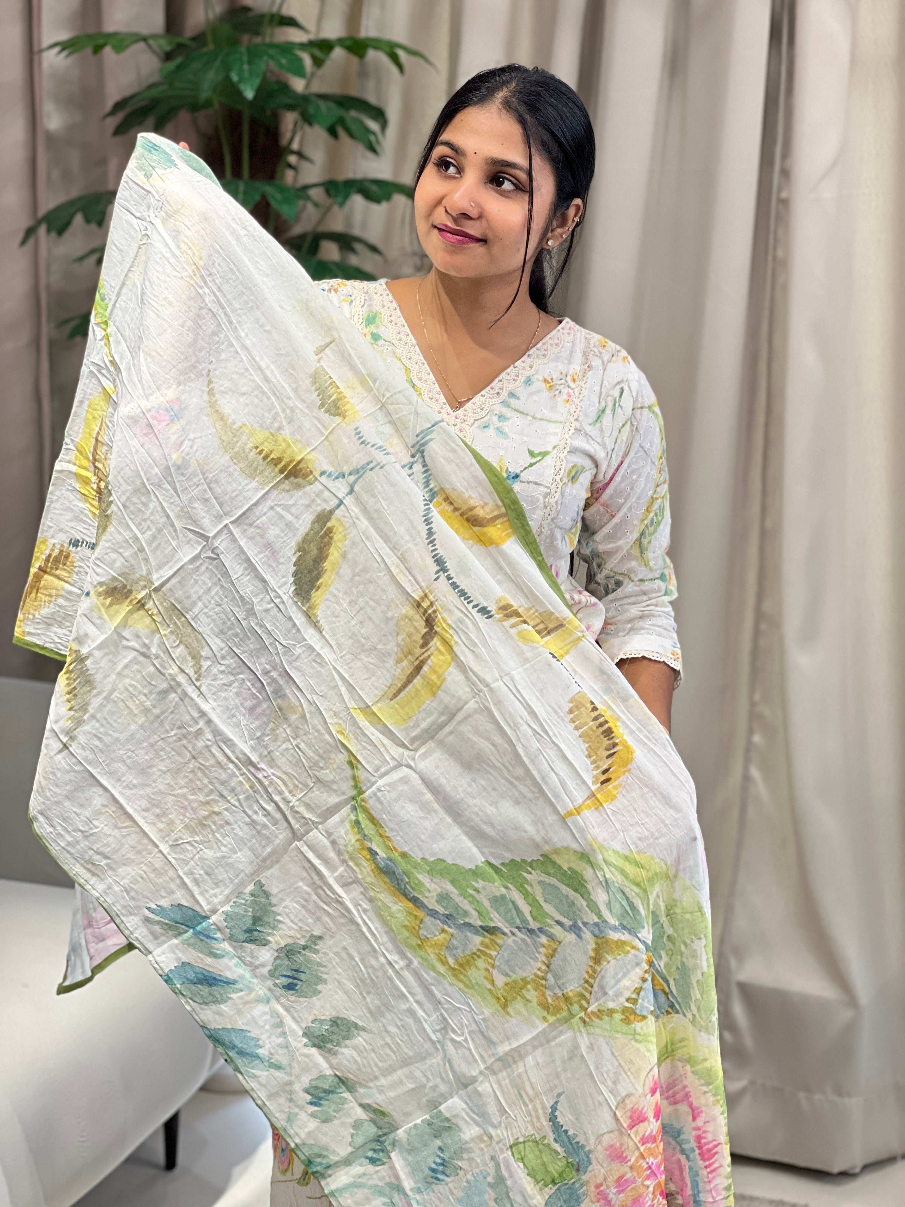 Schiffli Pattern With Floral Print Detailed Cotton Kurta Set | FW377