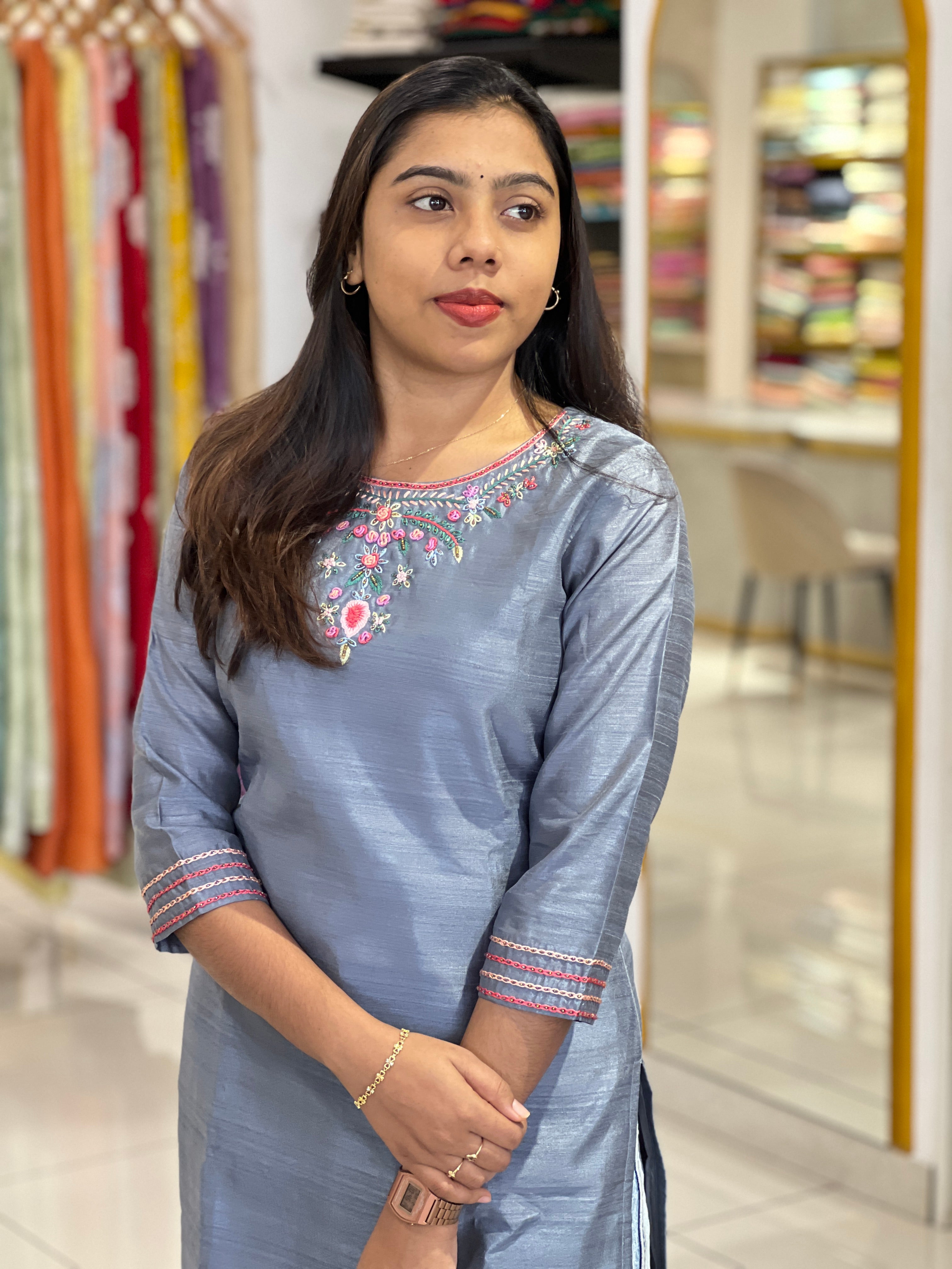 Multicolour Thread Embroidery Detailed Raw Cotton Kurta | DNT154