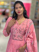 Hand Embroidery Detailed Chanderi Finish Kurta Set | FW331