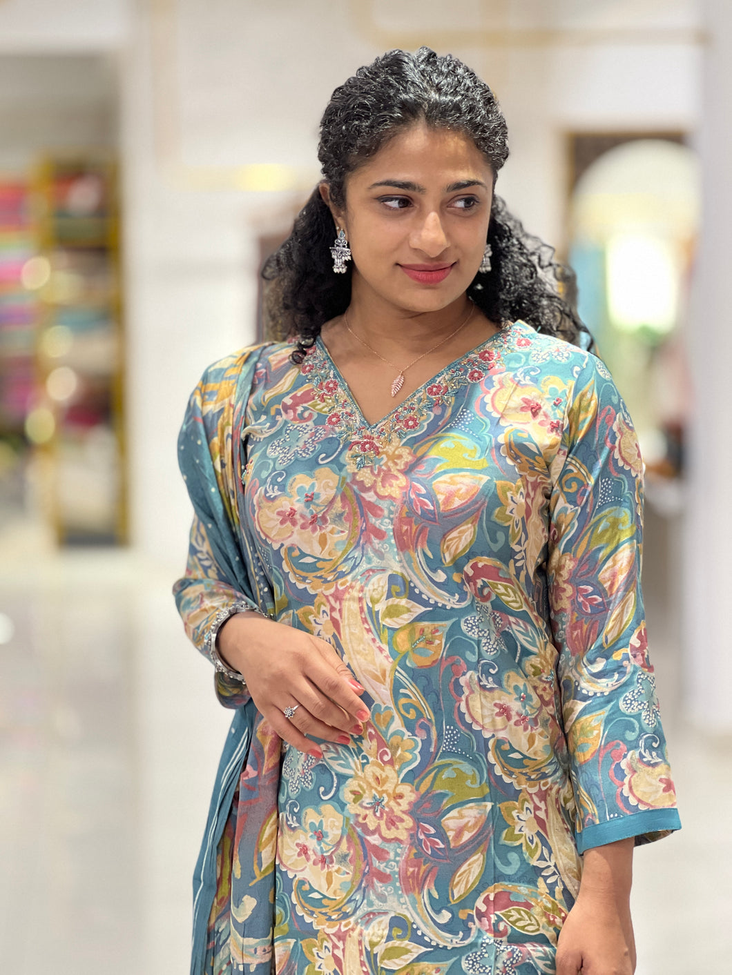 Paisley Design Muslin Finish Kurta Set | FW237