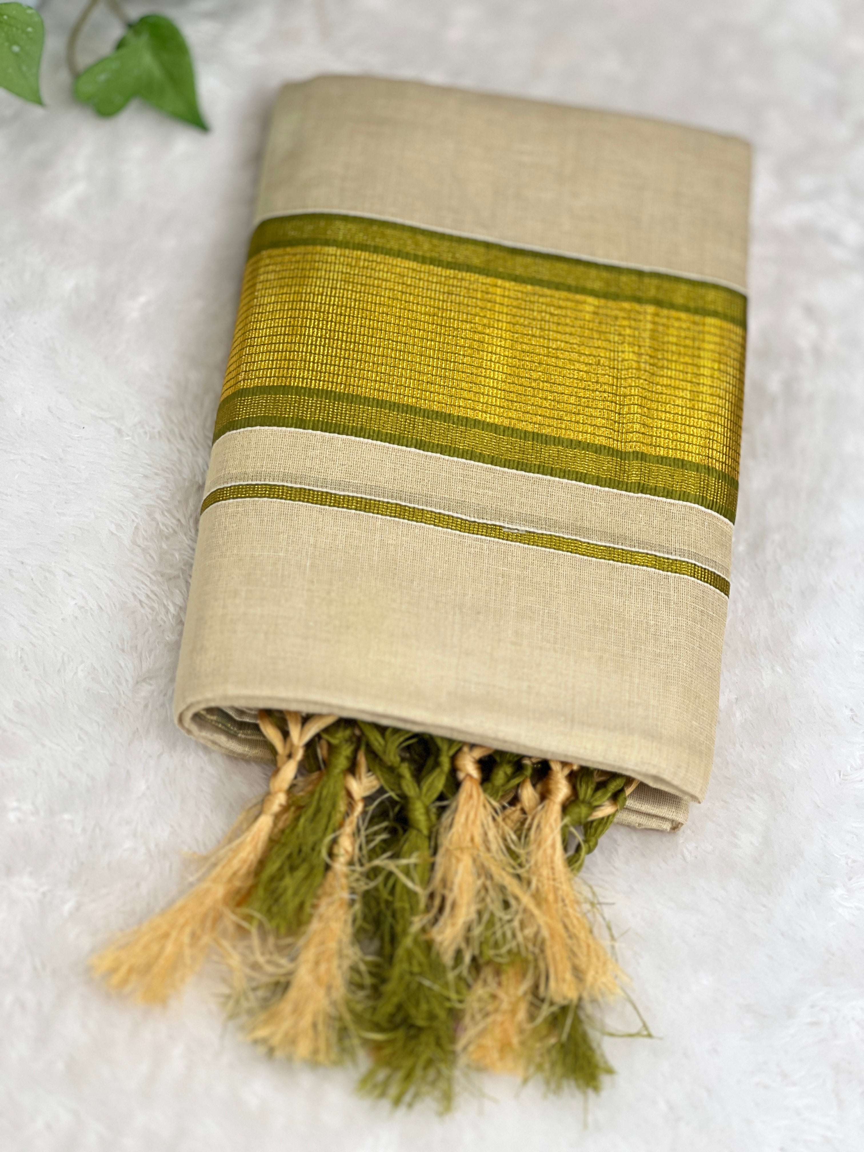 Stripe Border Pattern Tissue Kerala Cotton Set Mundu | GAT554