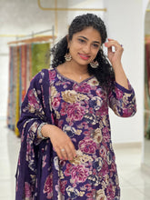 Floral Design Muslin Finish Kurta Set | FW211