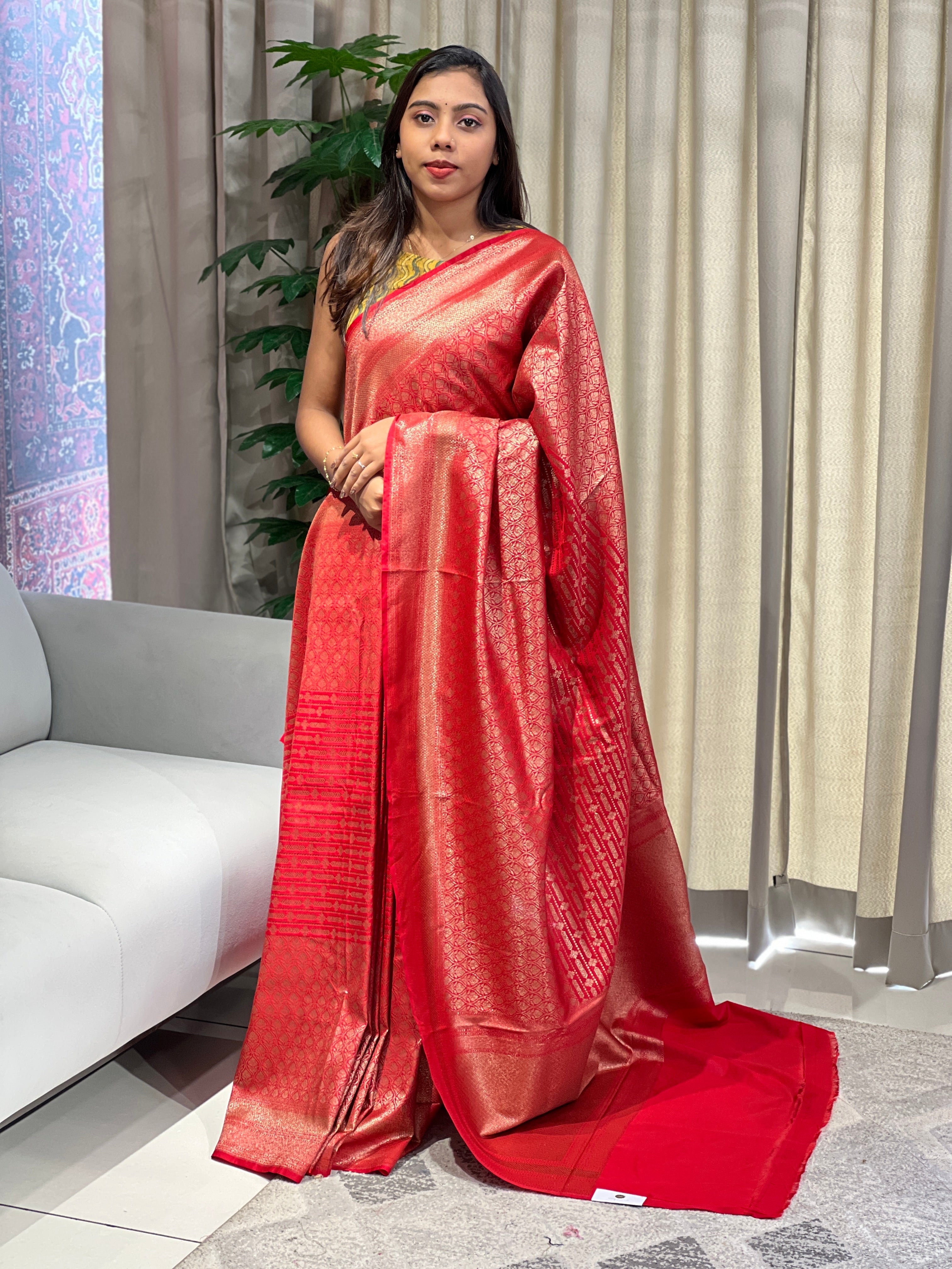 Zari Woven Banarasi Saree | YNG1046