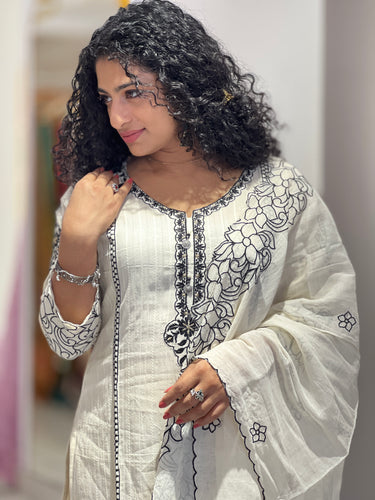 Floral Embroidered Cotton Kurta Set | FW214