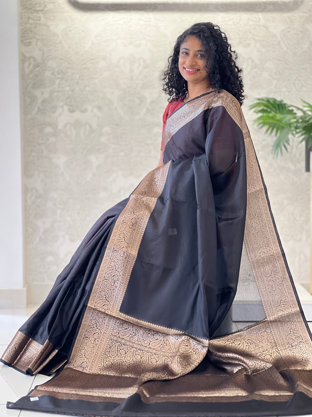Zari Weaved Warm Silk Saree | NN105
