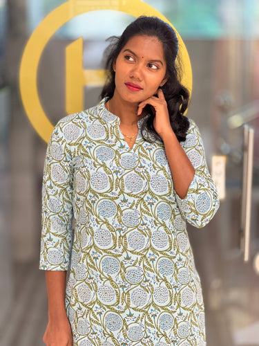 Floral Print Detailed Cotton Kurta | DNT663