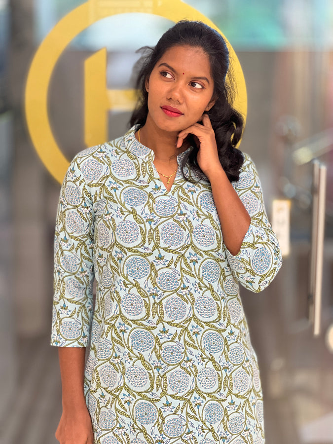 Floral Print Detailed Cotton Kurta | DNT663