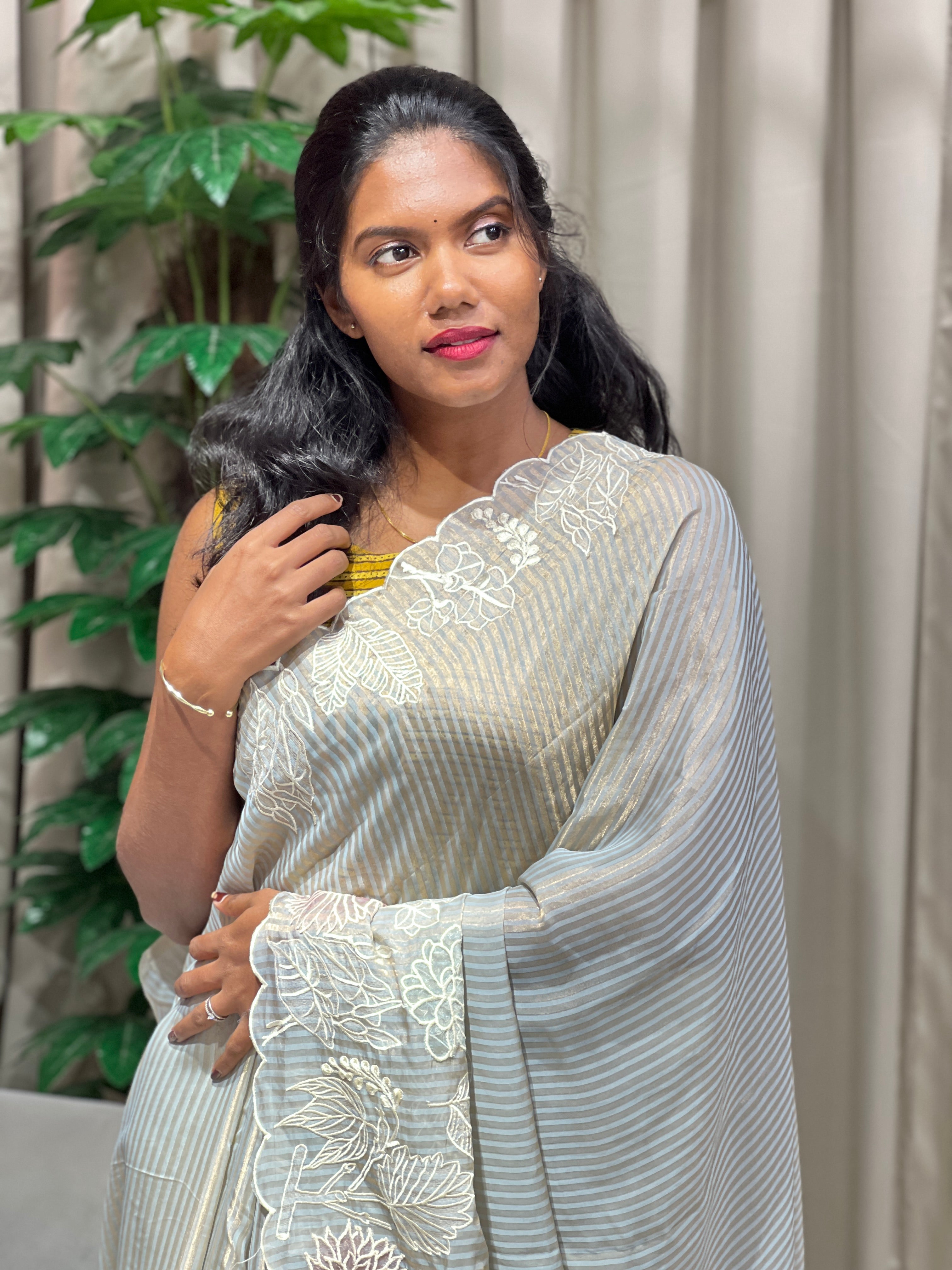 Applique Work Detailed Crushed Tissue Organza Saree | BLD1907